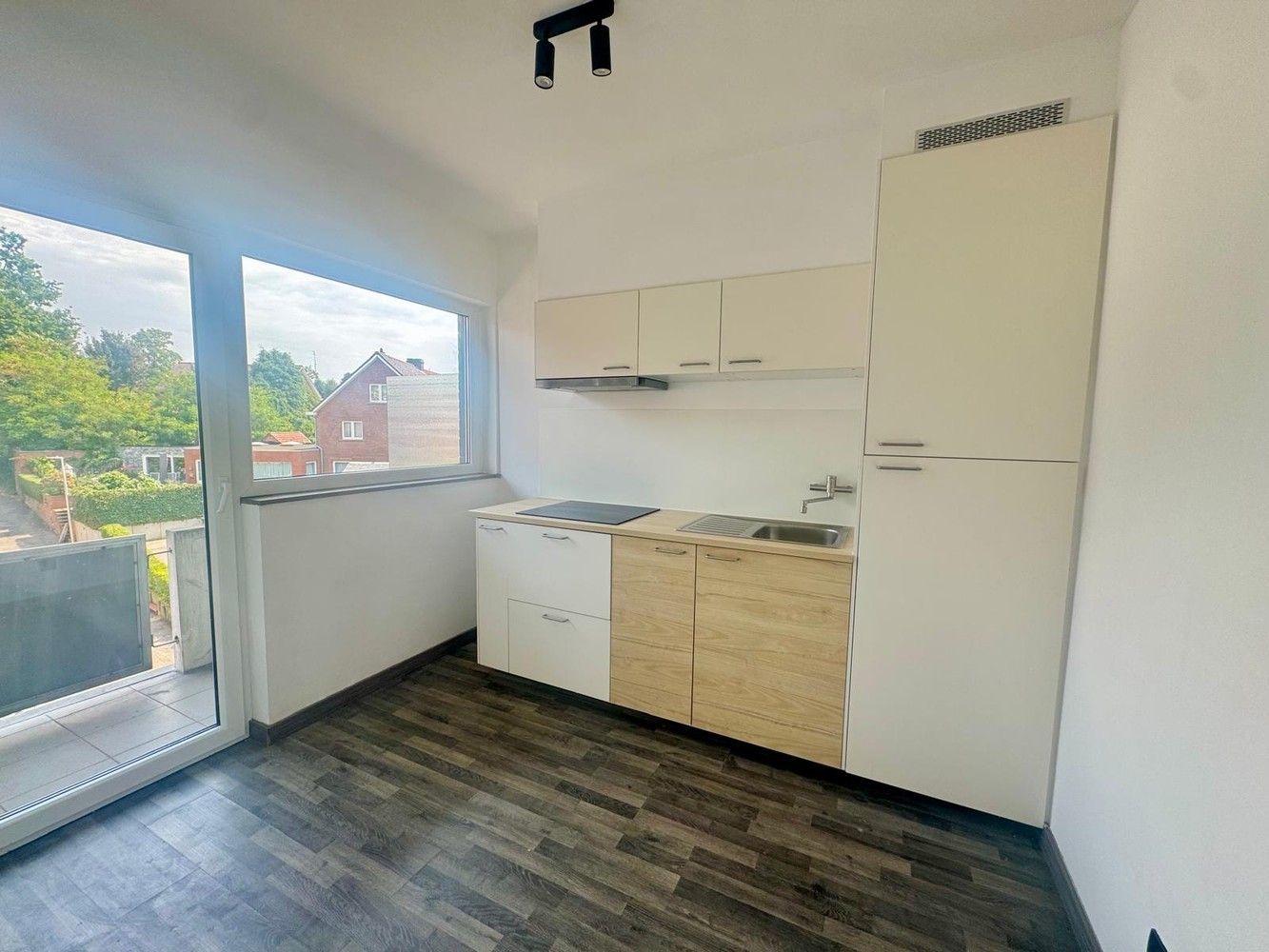 Intrekklaar appartement met 2 terrassen foto 3