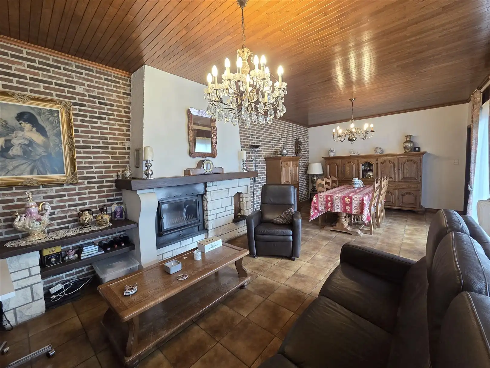 Vrijstaande woning met 3 slpks, tuin en garage. foto 4