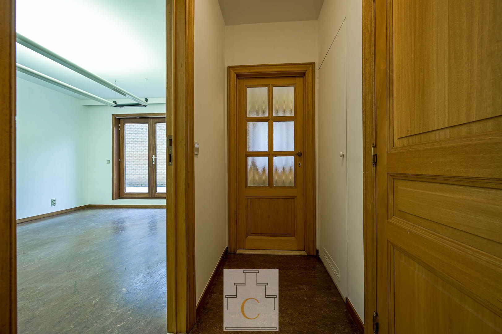 zeer goed onderhouden gelijkvloers appartement (108 m2) op toplocatie in de Moerstraat, met terrras 45 m2 en optionele aankoop kleine autostandplaats en/of grote garagebox foto 3