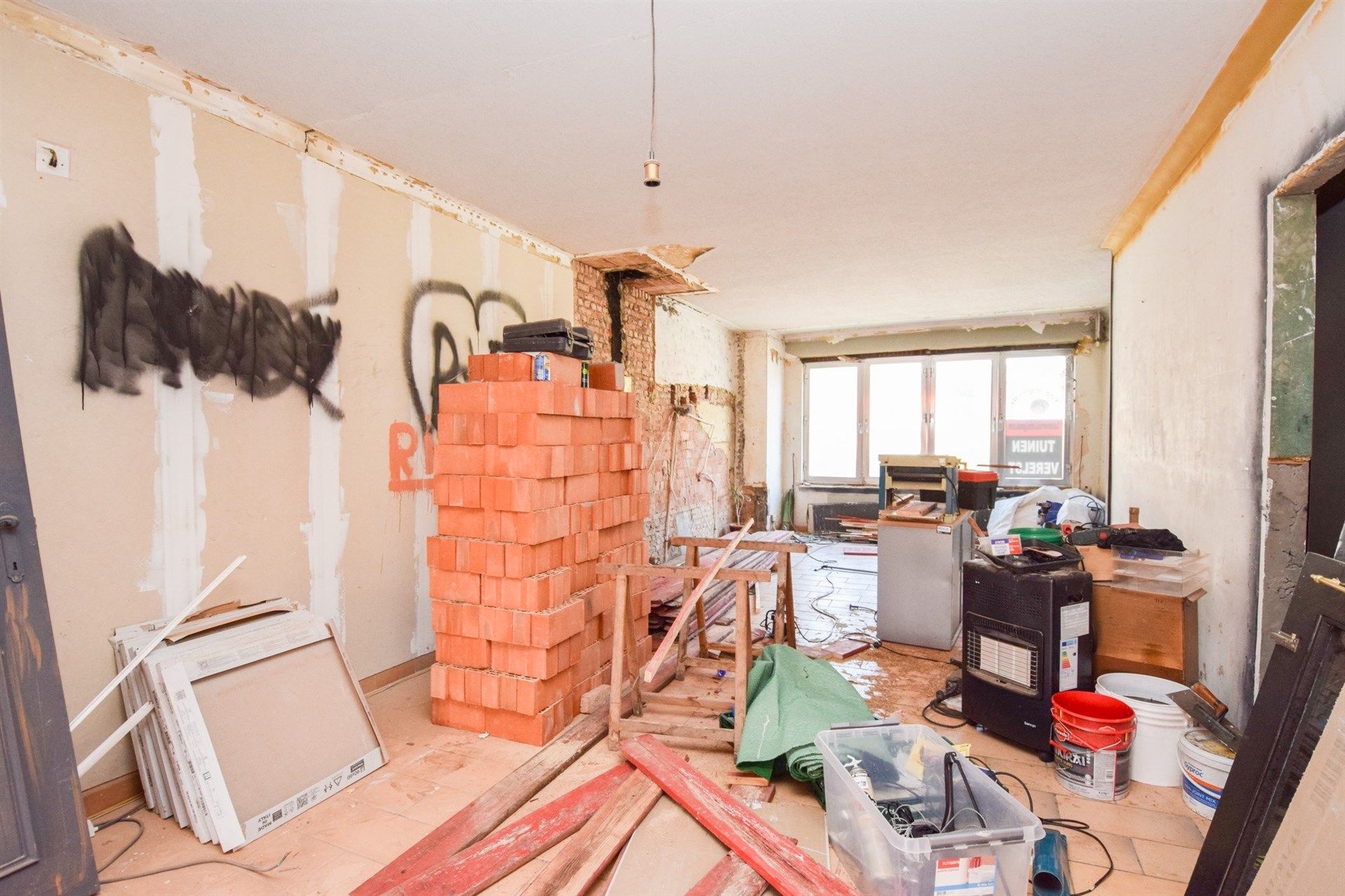  Centraal gelegen gebouw met handelsgelijkvloers en mogelijkheid tot woonst foto 10