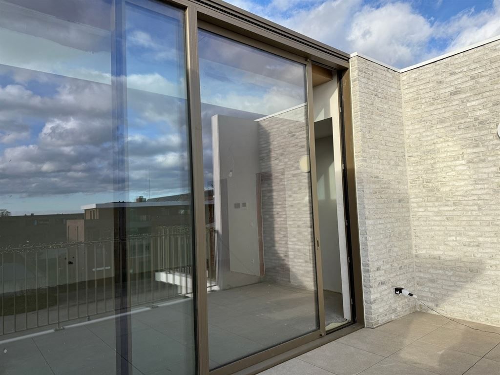 Stijlvol nieuwbouwappartement met 1 slaapkamer foto 17