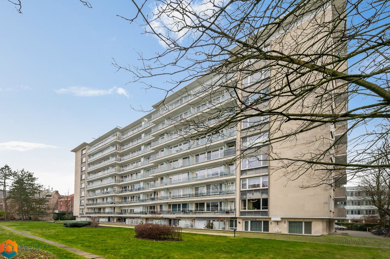 Lichtrijke studio met terras te Mechelen foto 2