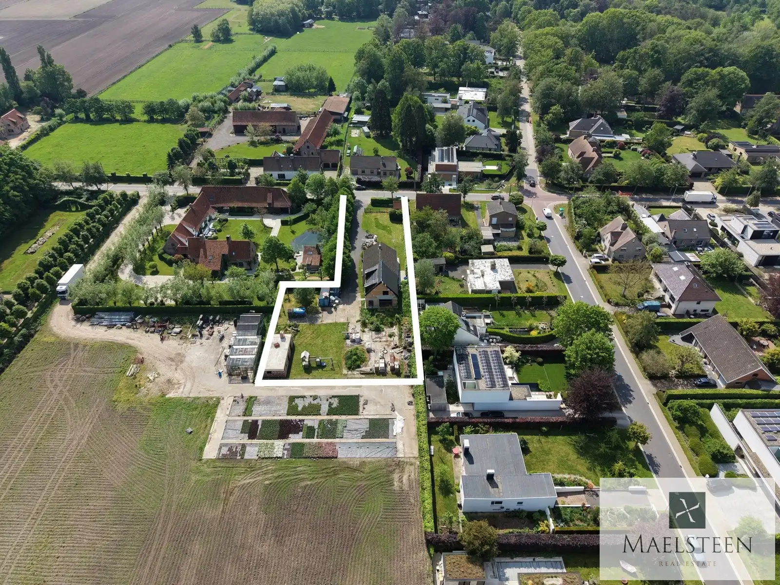 Terrein van 2.168 m² met vergund plan te Sint-Andries foto 5
