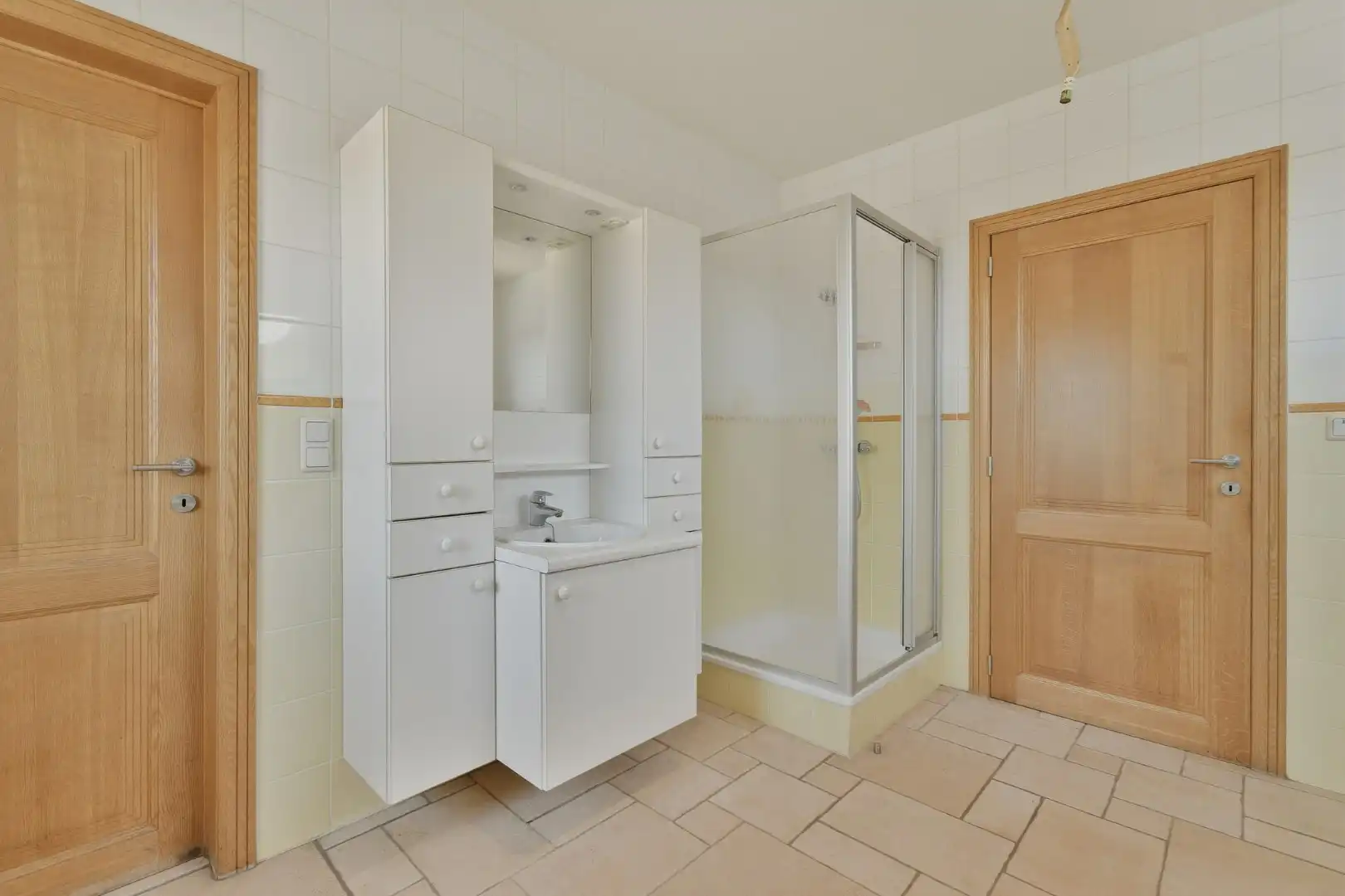 Ruime alleenstaande woning te huur in landelijk Ichtegem foto 8
