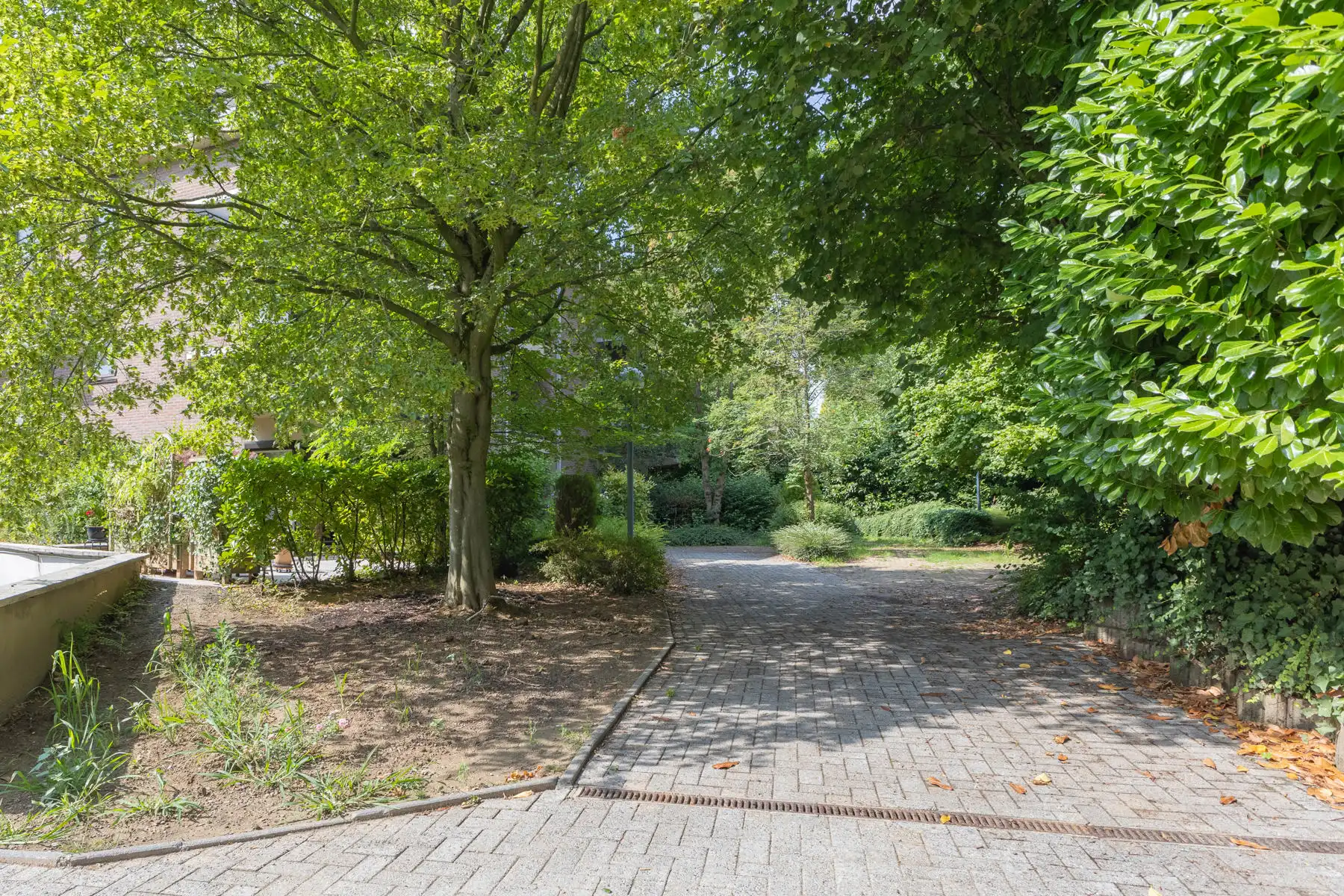 OPTIE Appartement in Laken met 2 kamers, 2 terrassen en garage foto 5