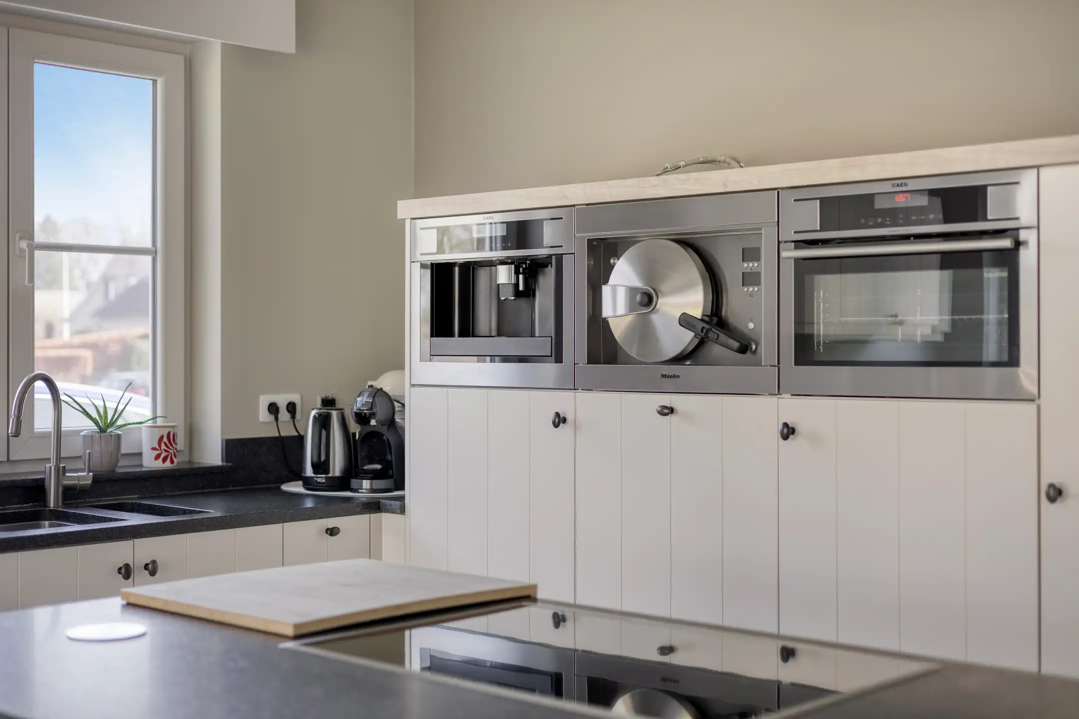 Vrijstaande, ruime villa (314m2) op een perceel van 30 are foto 11