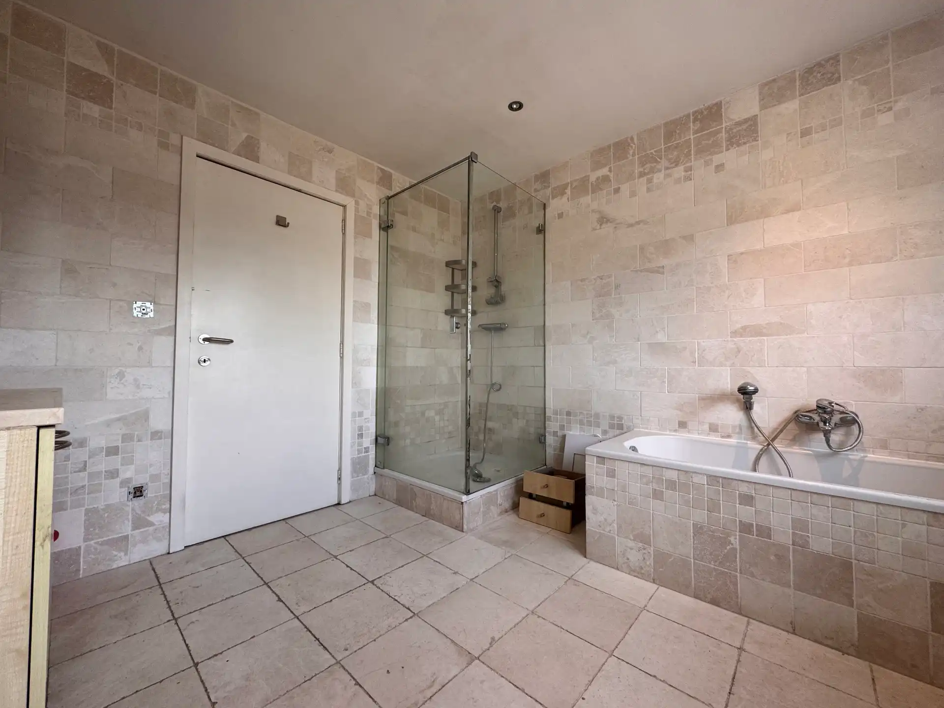 Woning met drie slaapkamers en tuin foto 13