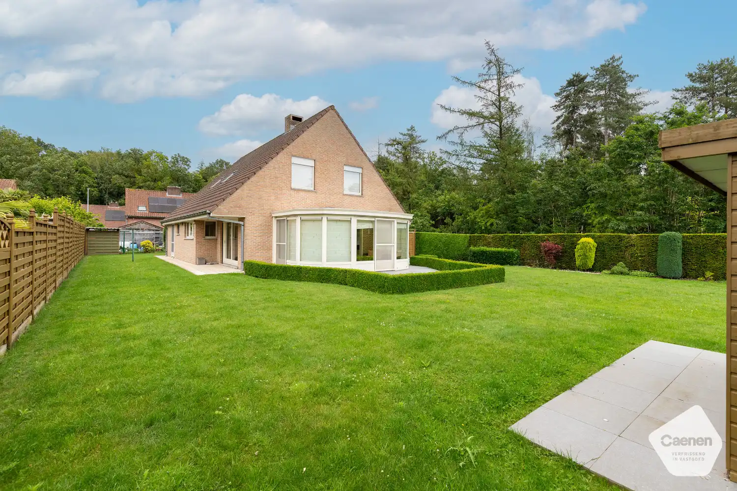 Ruime villa in het groen & rustige omgeving met 6 slaapkamers en prachtige tuin! foto 22