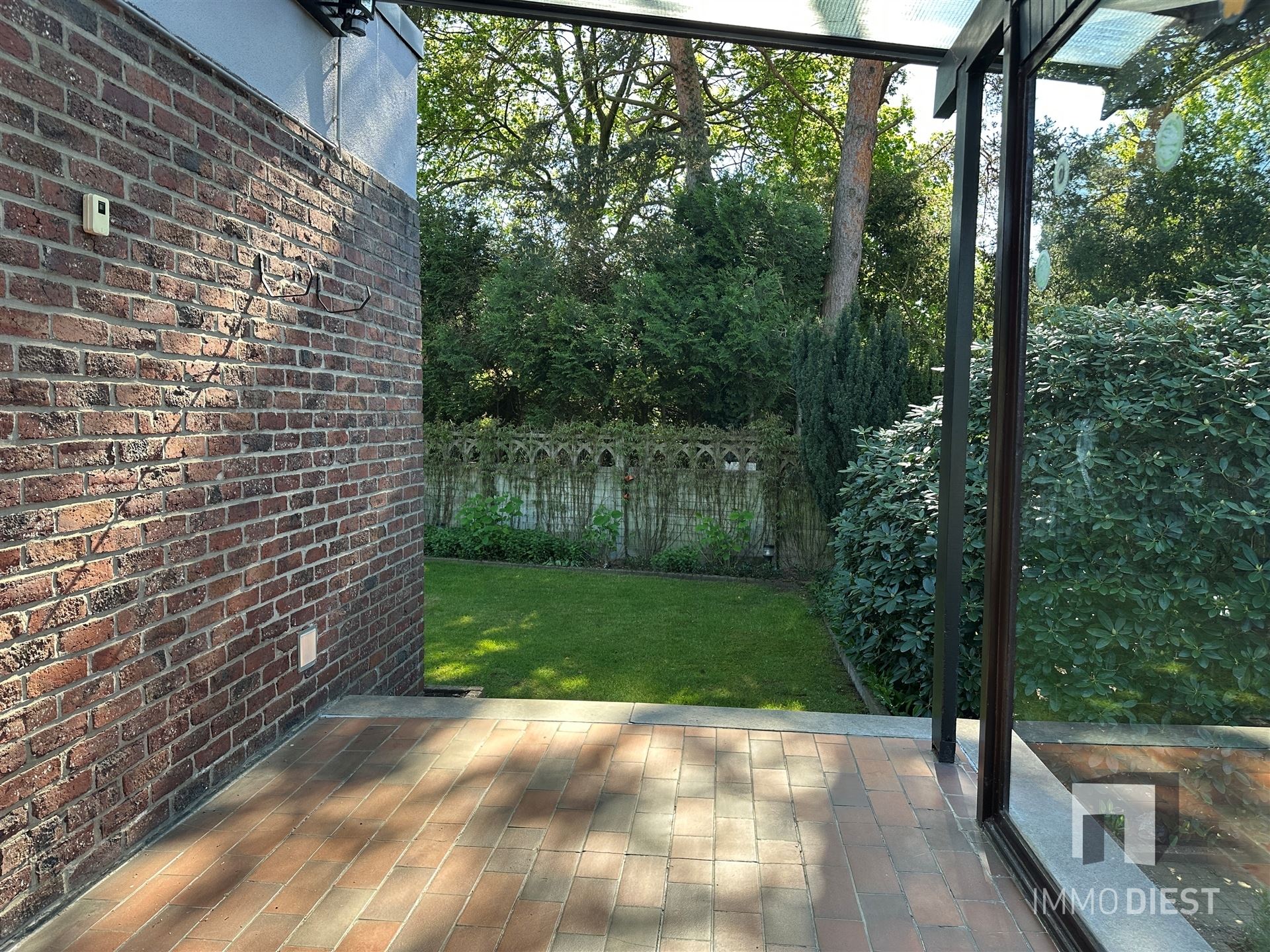 Knappe woning met 4 tot 5 slaapkamers foto 33