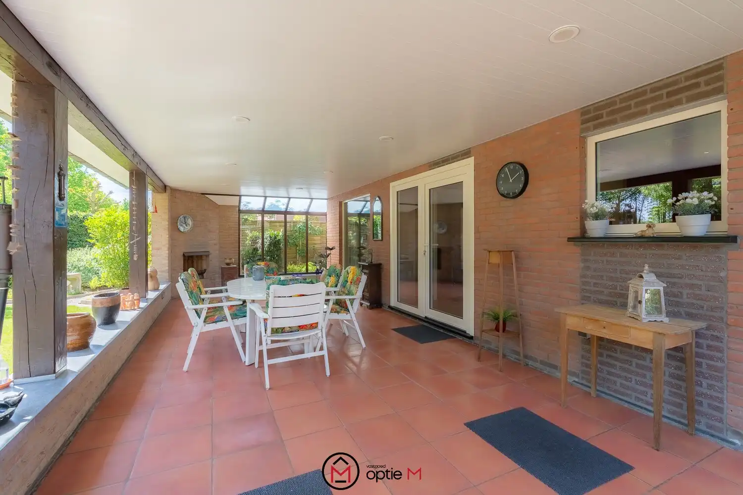 Instapklare woning te koop met mooie tuin in Stevoort foto 14