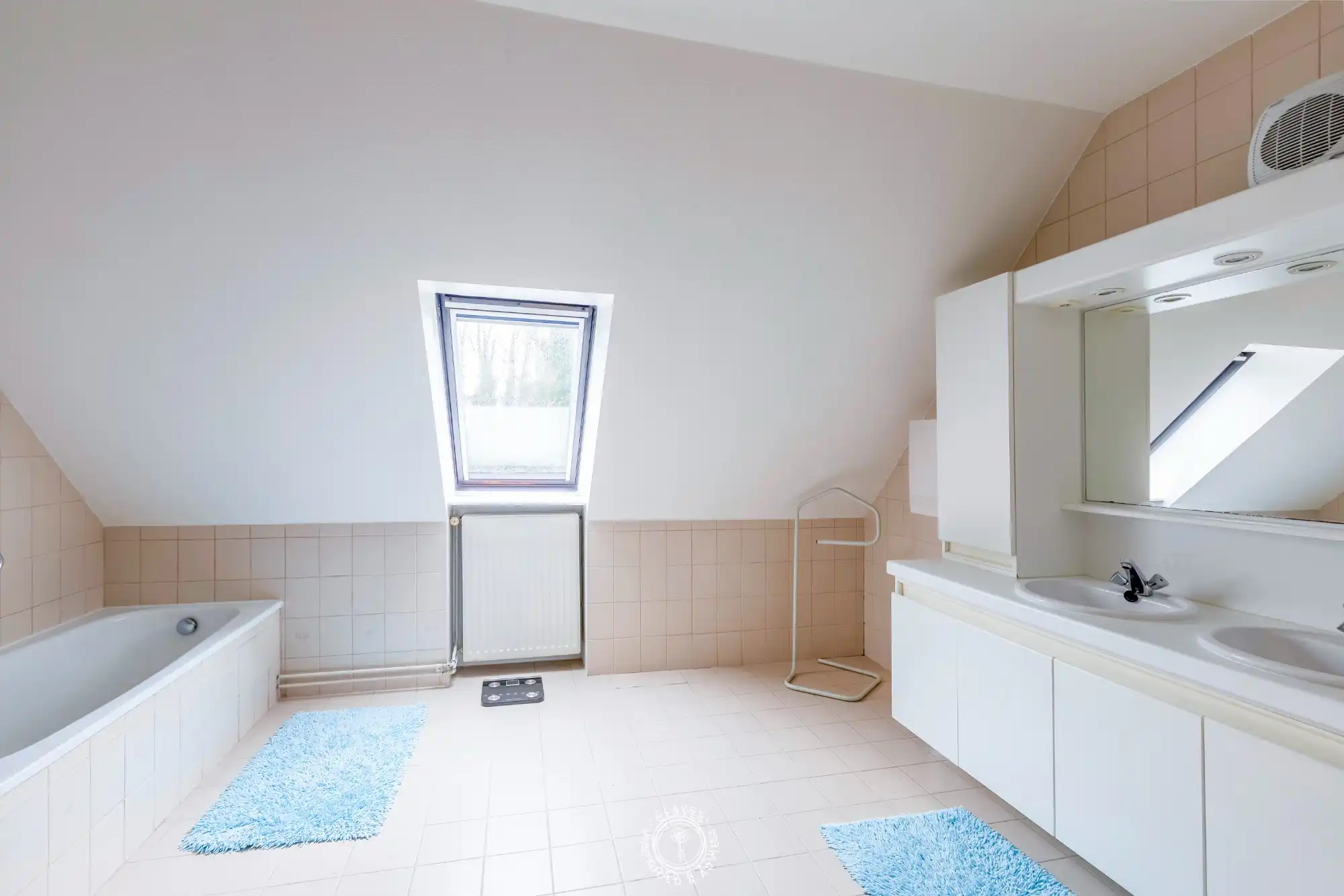 Solide gezinswoning met royale volumes foto 20