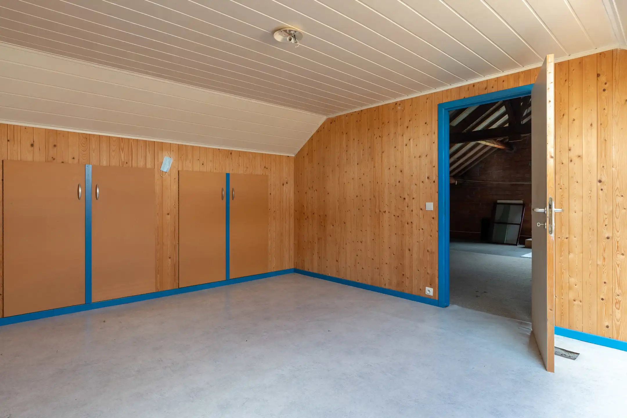 Te renoveren laagbouwwoning met 3 slpks, tuin en garage. foto 22