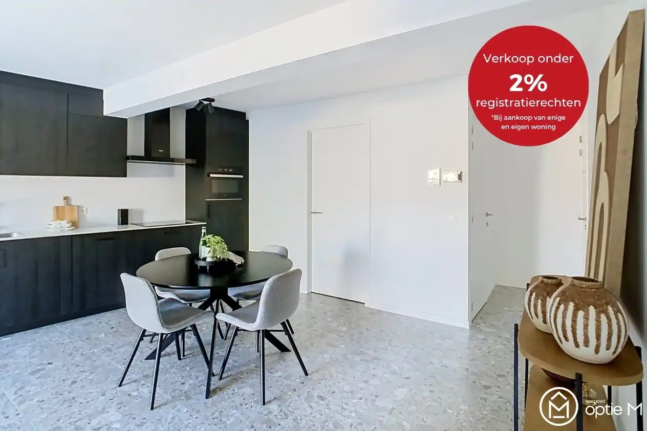 Instapklaar appartement te koop in het centrum van Hasselt foto {{pictureIndex}}