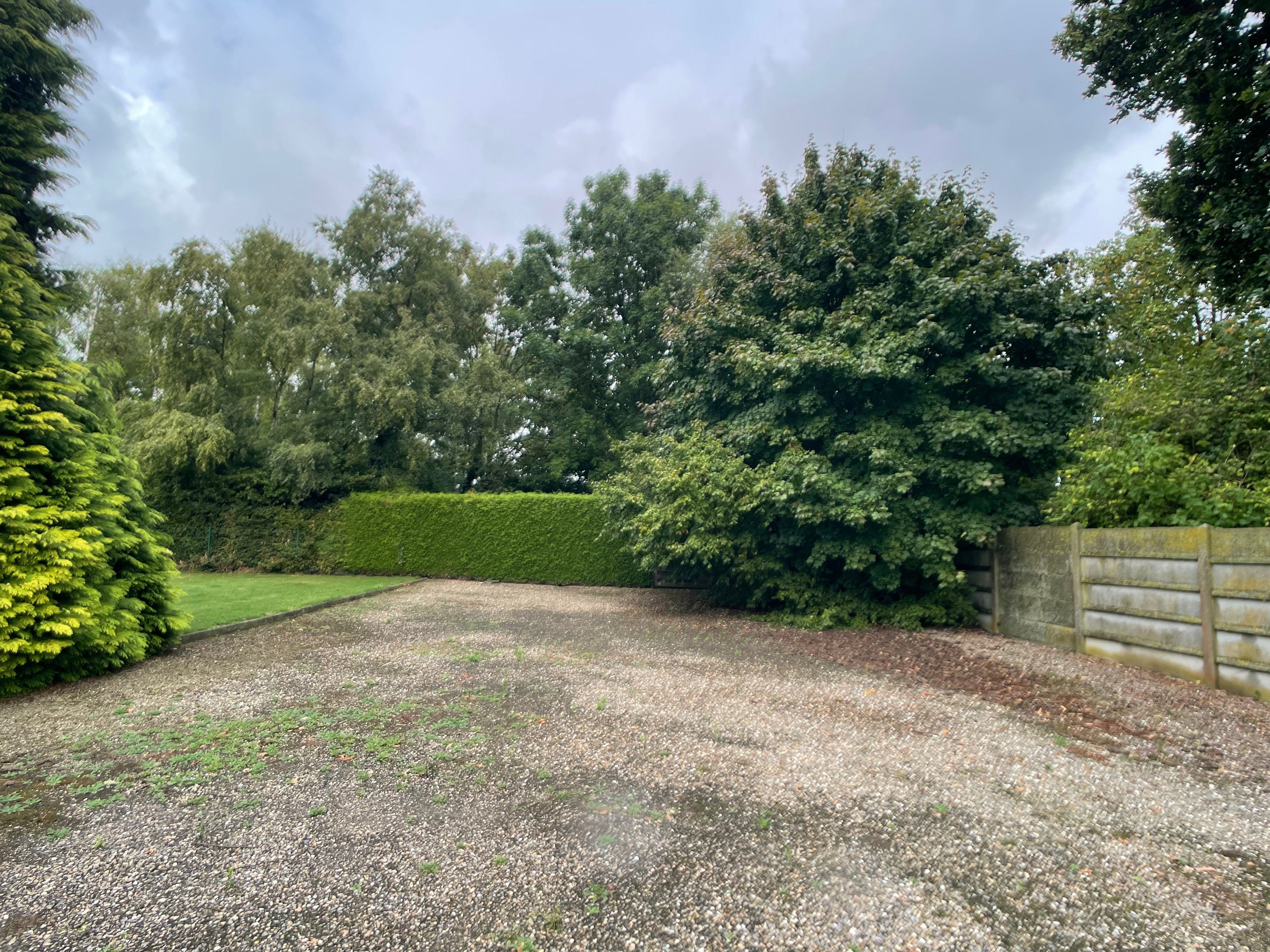 Multifunctioneel pand gelegen op een zeer gunstige locatie. foto 8