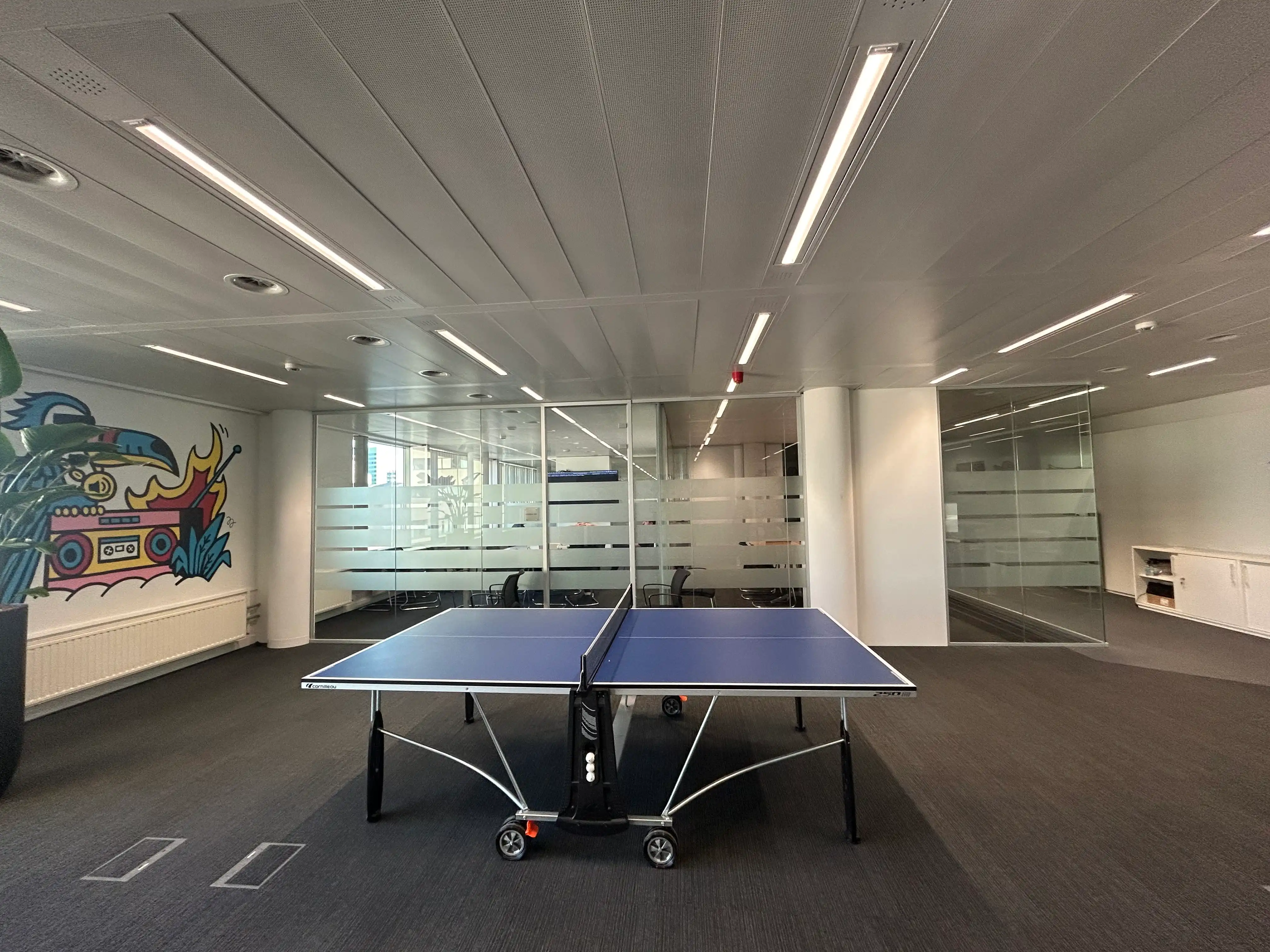 Kantoor te huur met een oppervlakte van 1.247 m², vlakbij het station foto 13
