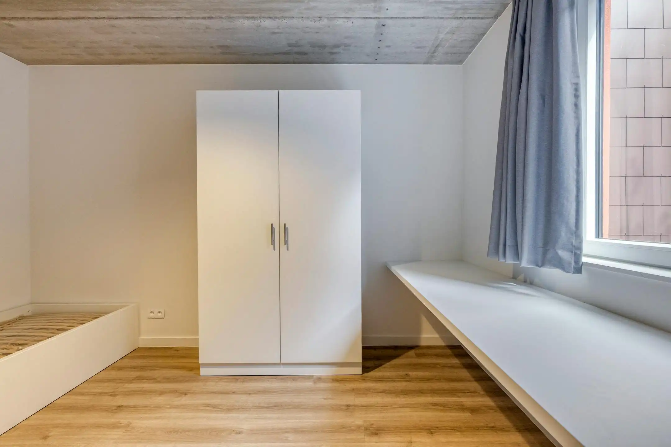Studentenkamer te koop in centrum Kortrijk! foto 4