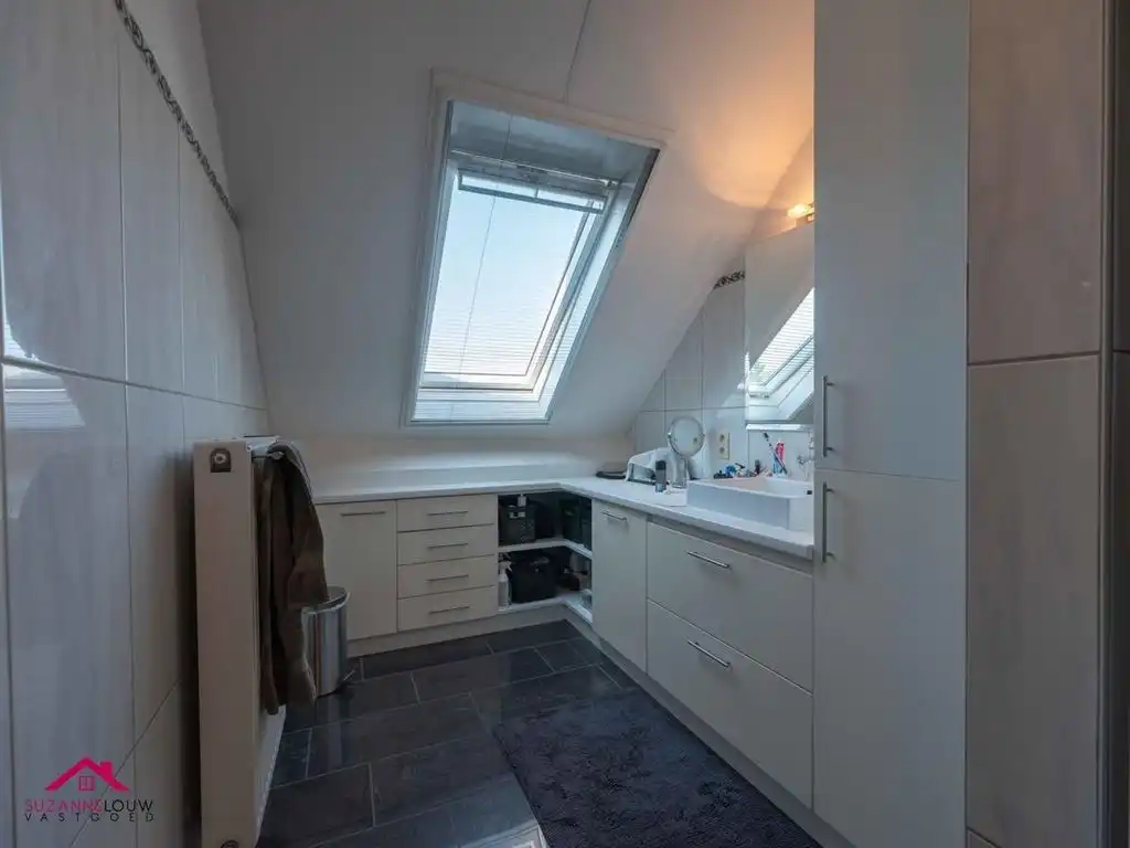 Meergezinswoning in gesloten bebouwing foto 46