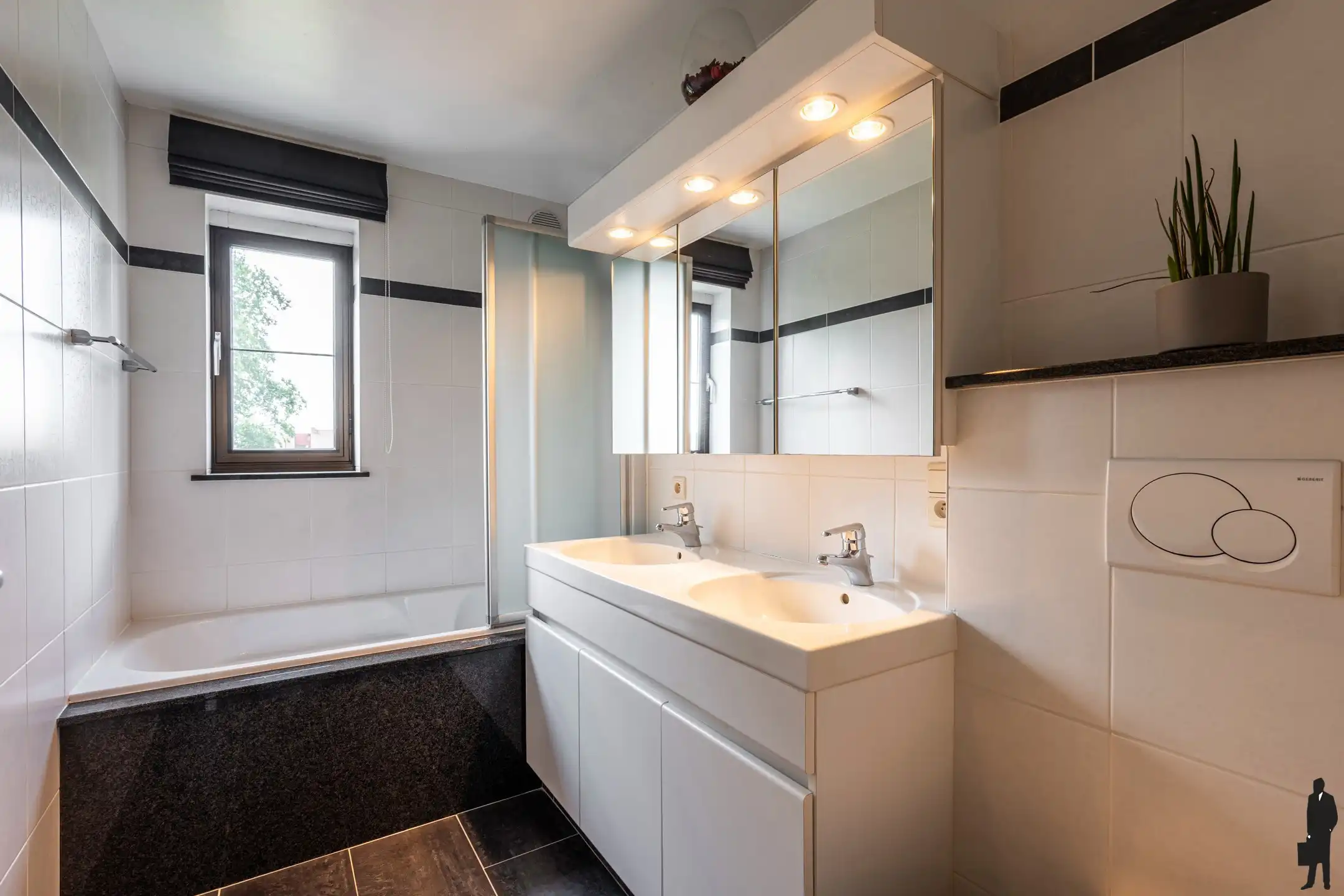 Instapklare woning met ruime tuin in Hoogstraten. foto 5