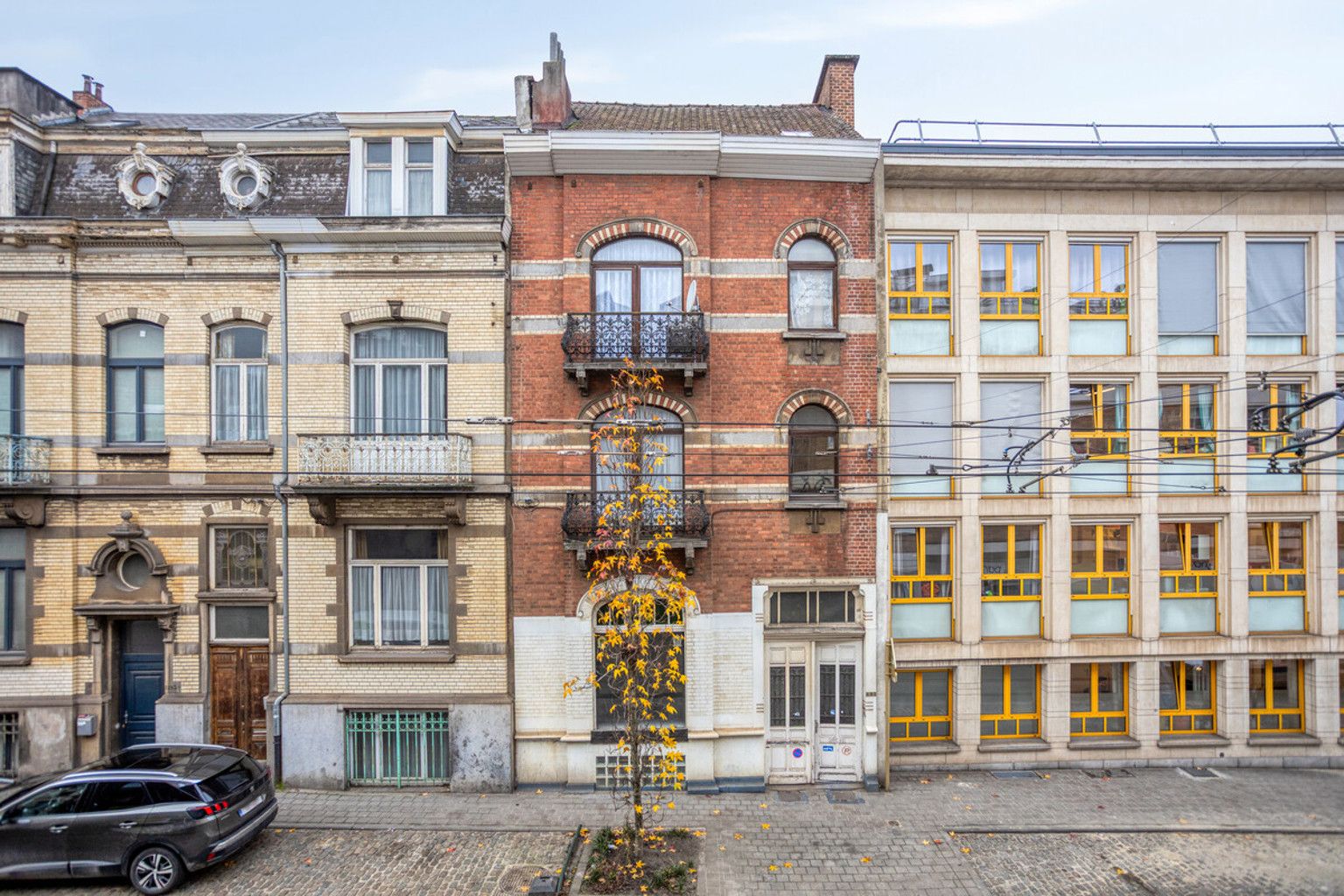 Commercieel gelijkvloers met achterliggend werkplaats foto 5