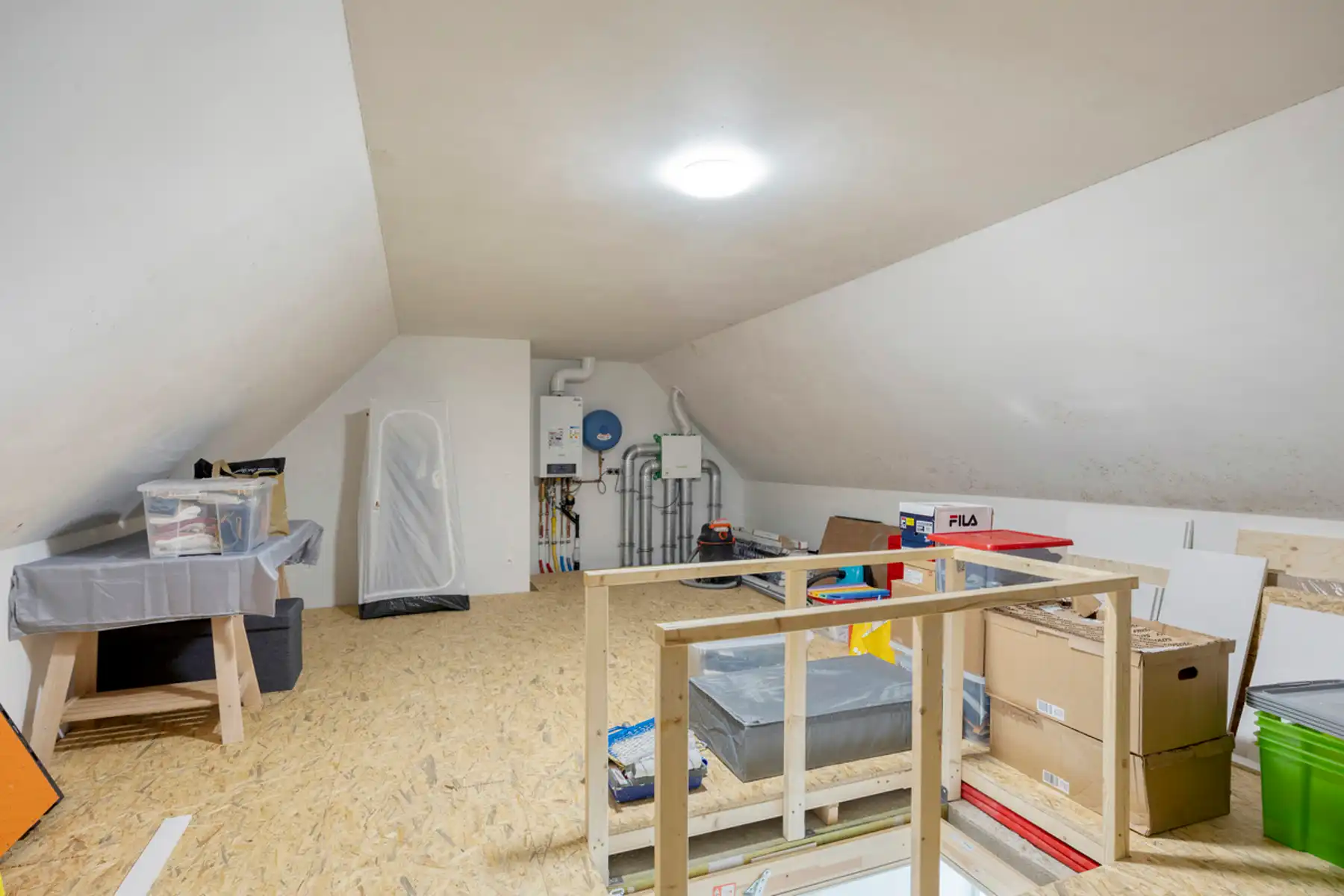 Uitzonderlijk ruim appartement met garage en staanplaats foto 25