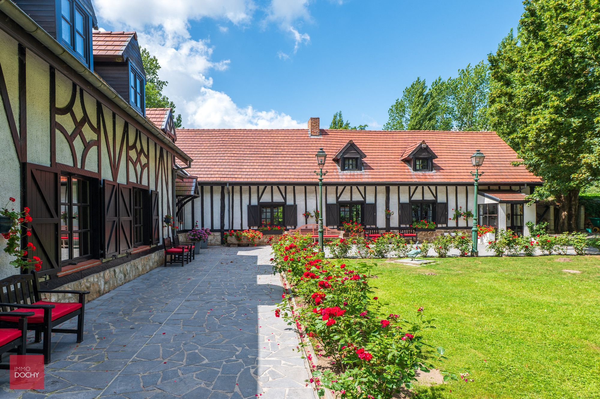 Zeer rustig en landelijk gelegen normandisch landhuis foto 4