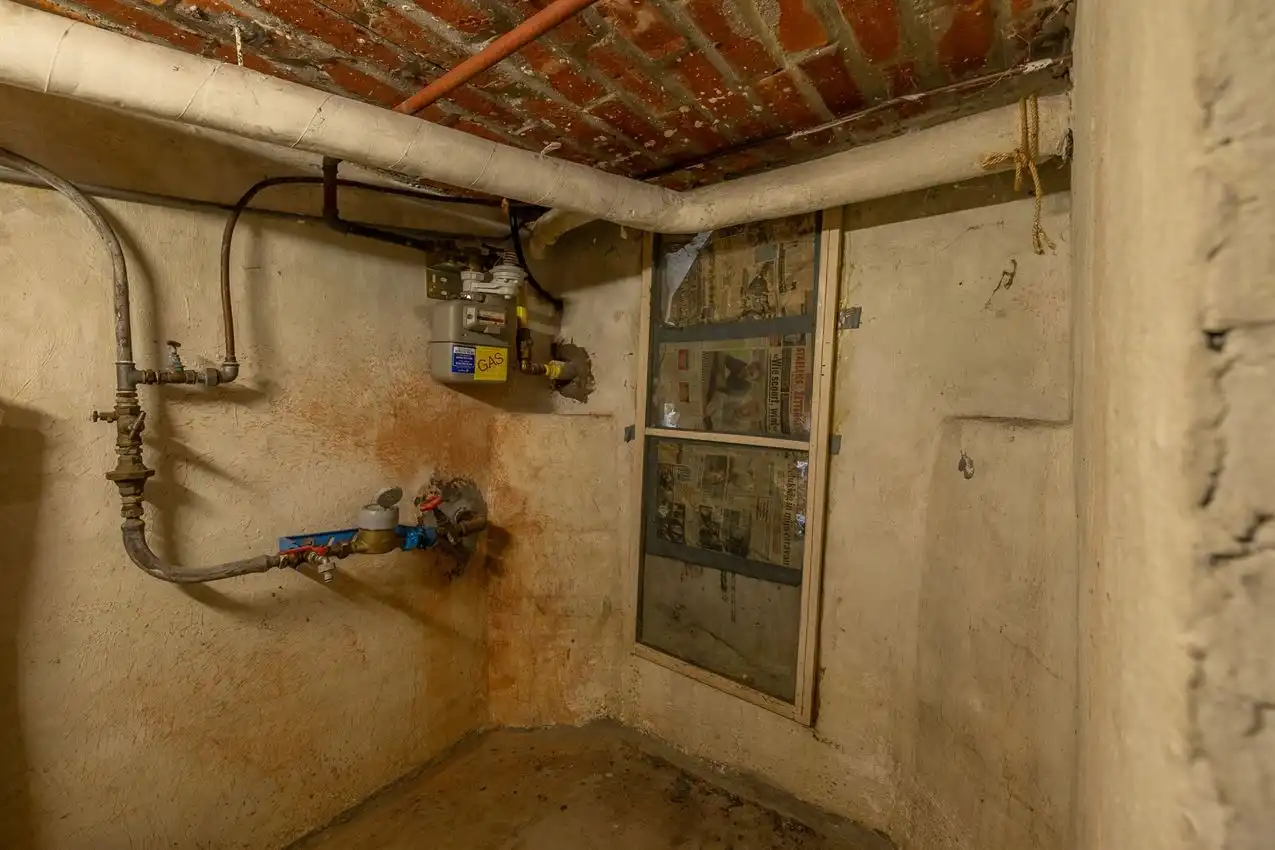 Centraal gelegen woning met garage, 3 slpk. en tuin foto 22