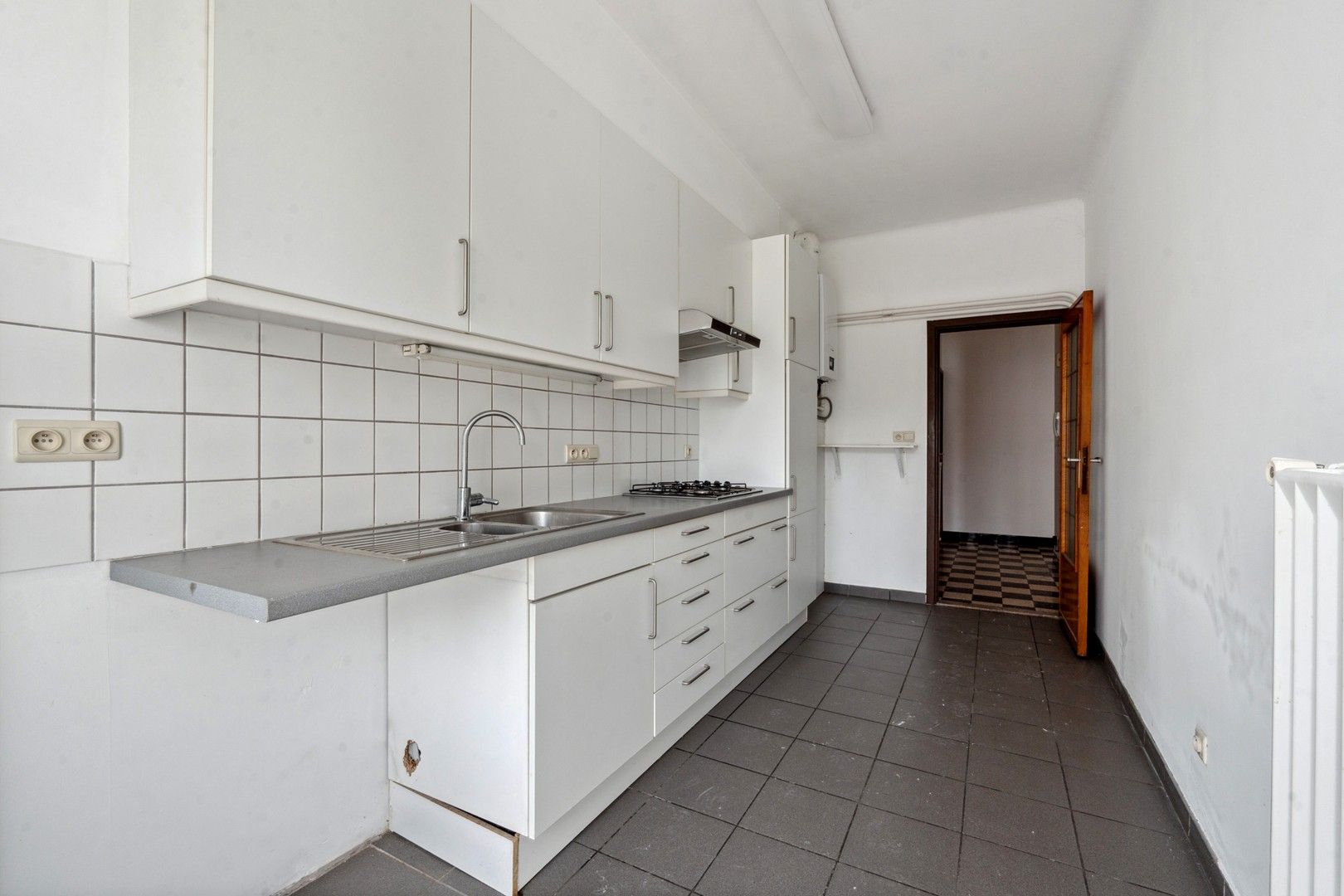 Opbrengsteigendom met tuin en 2 appartementen te koop foto 8