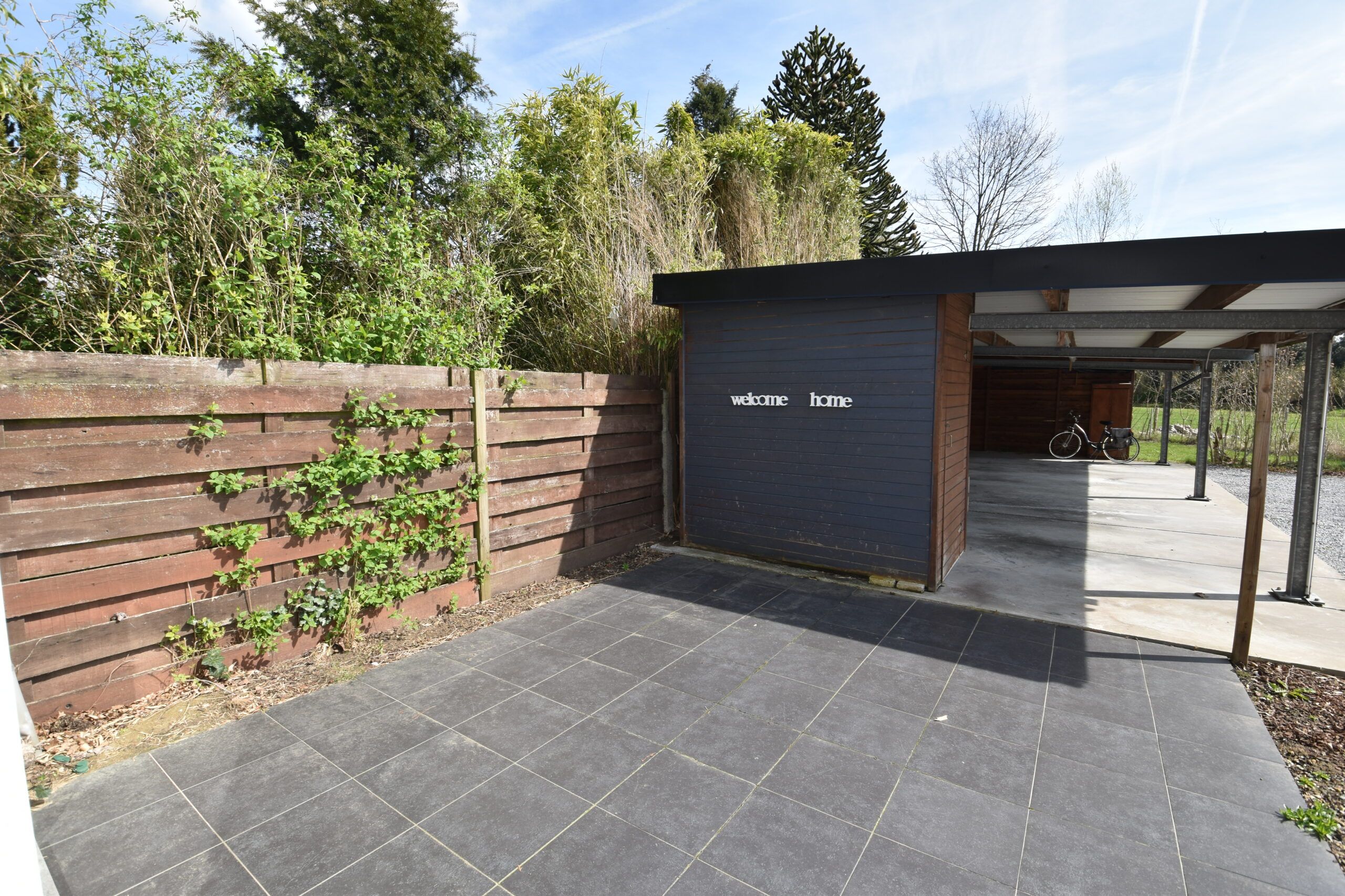 Instapklaar gelijkvloers appartement met zonnig terras en carport te huur foto 10