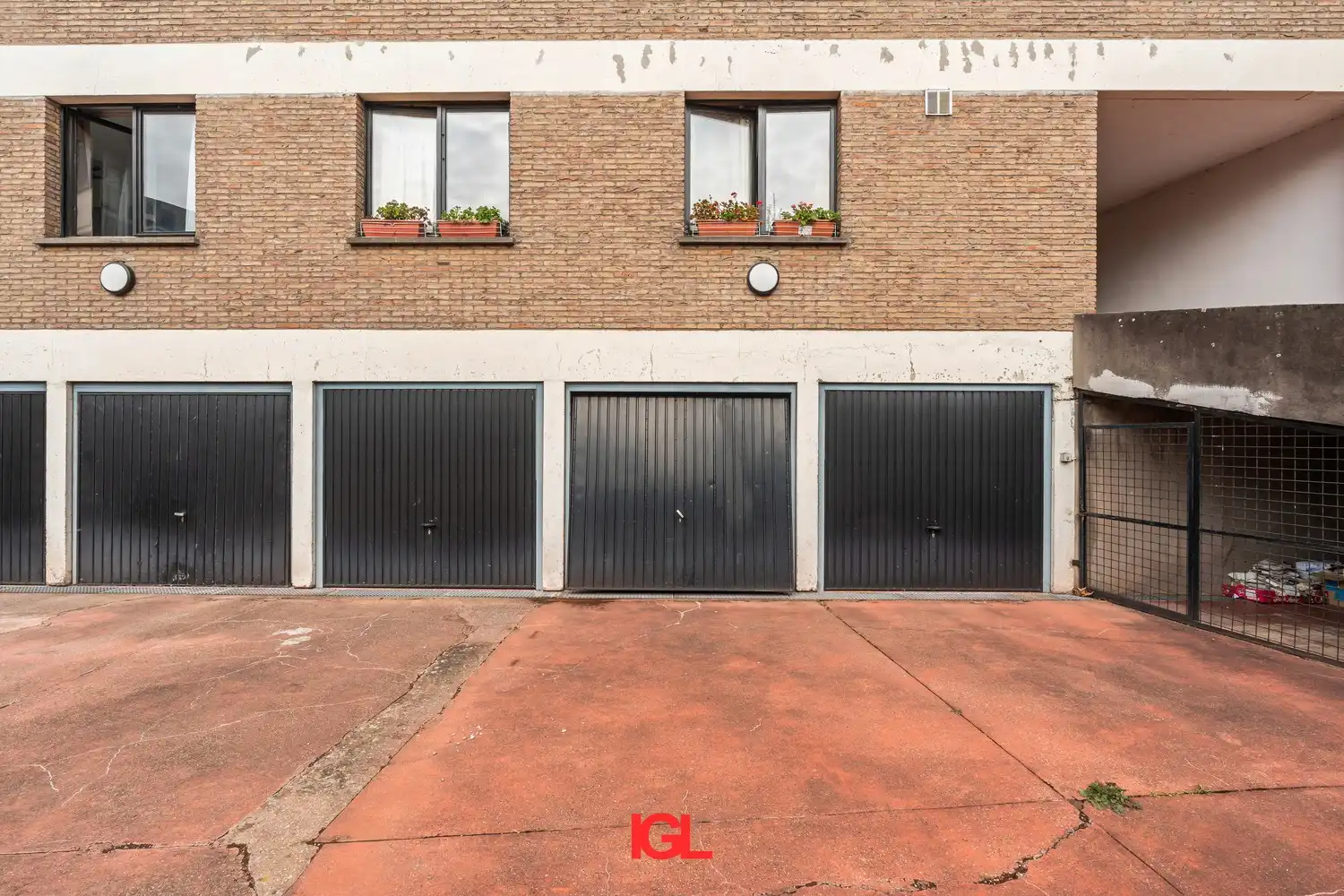 Ruim 3-kamer appartement nabij het centrum van Halle foto 14