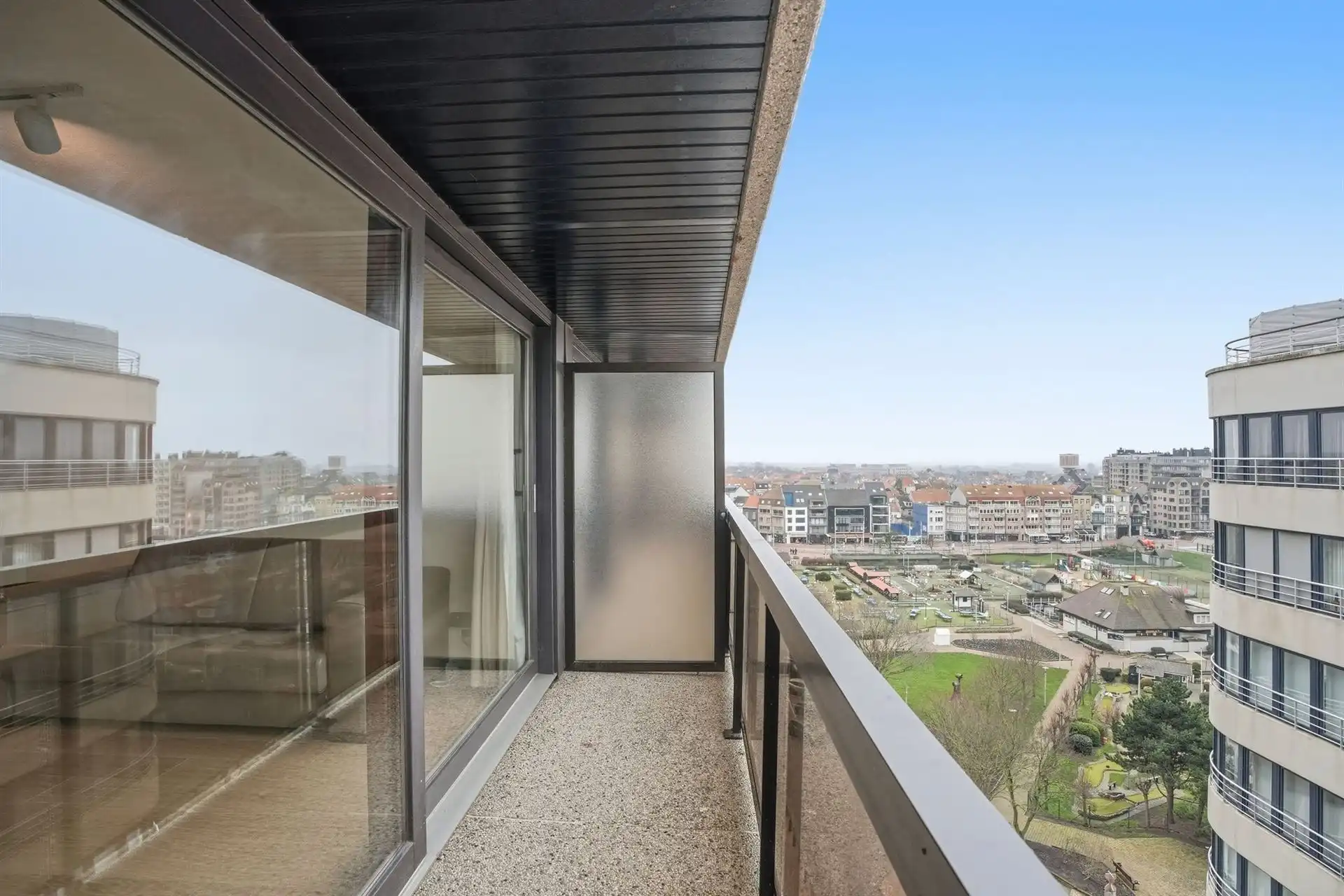 ZONNIG / INSTAPKLAAR  foto 5