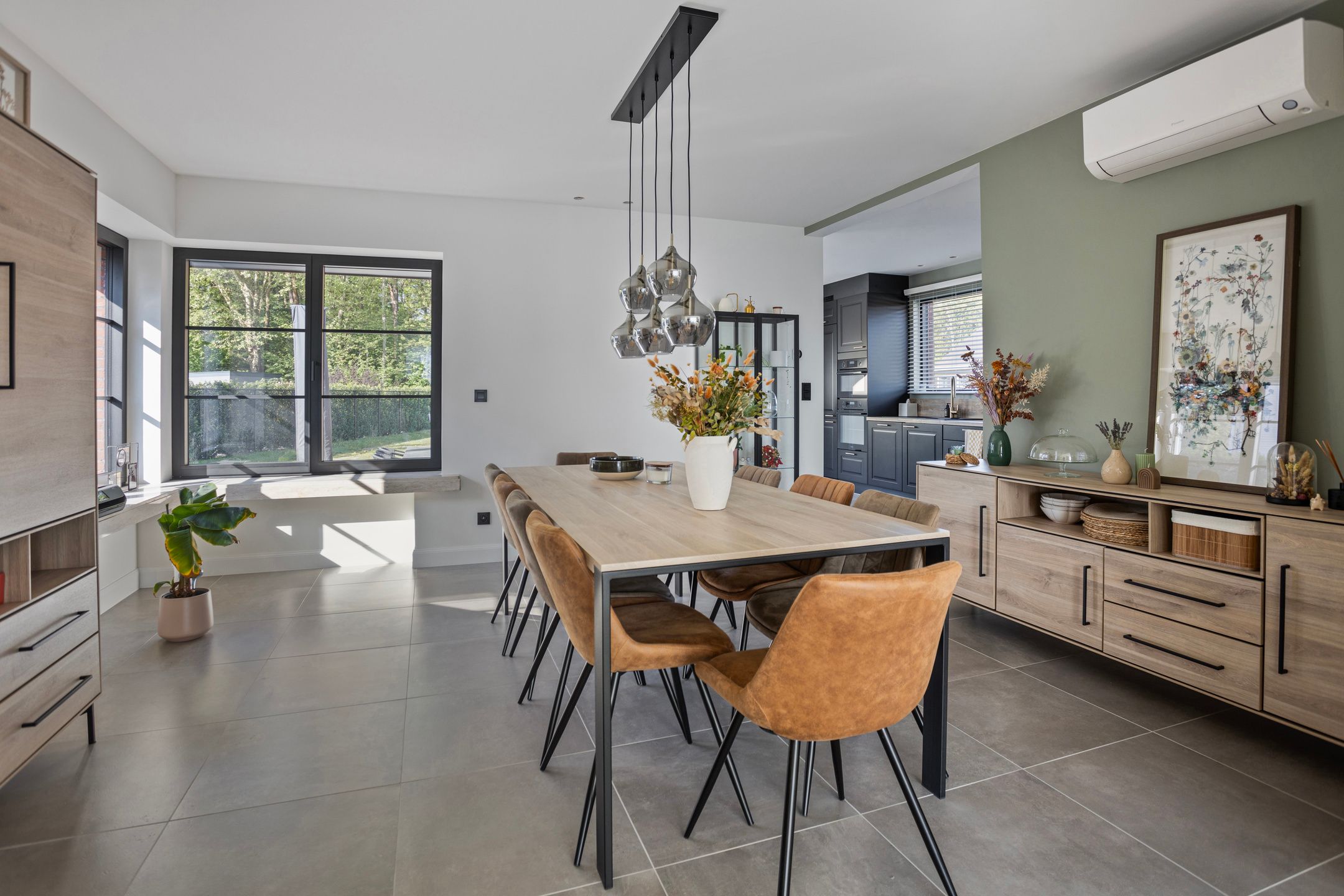 Prachtig gerenoveerde hoekwoning foto 8
