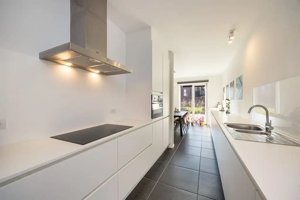 Recente BEN-woning met 3 slaapkamers en tuin foto 8