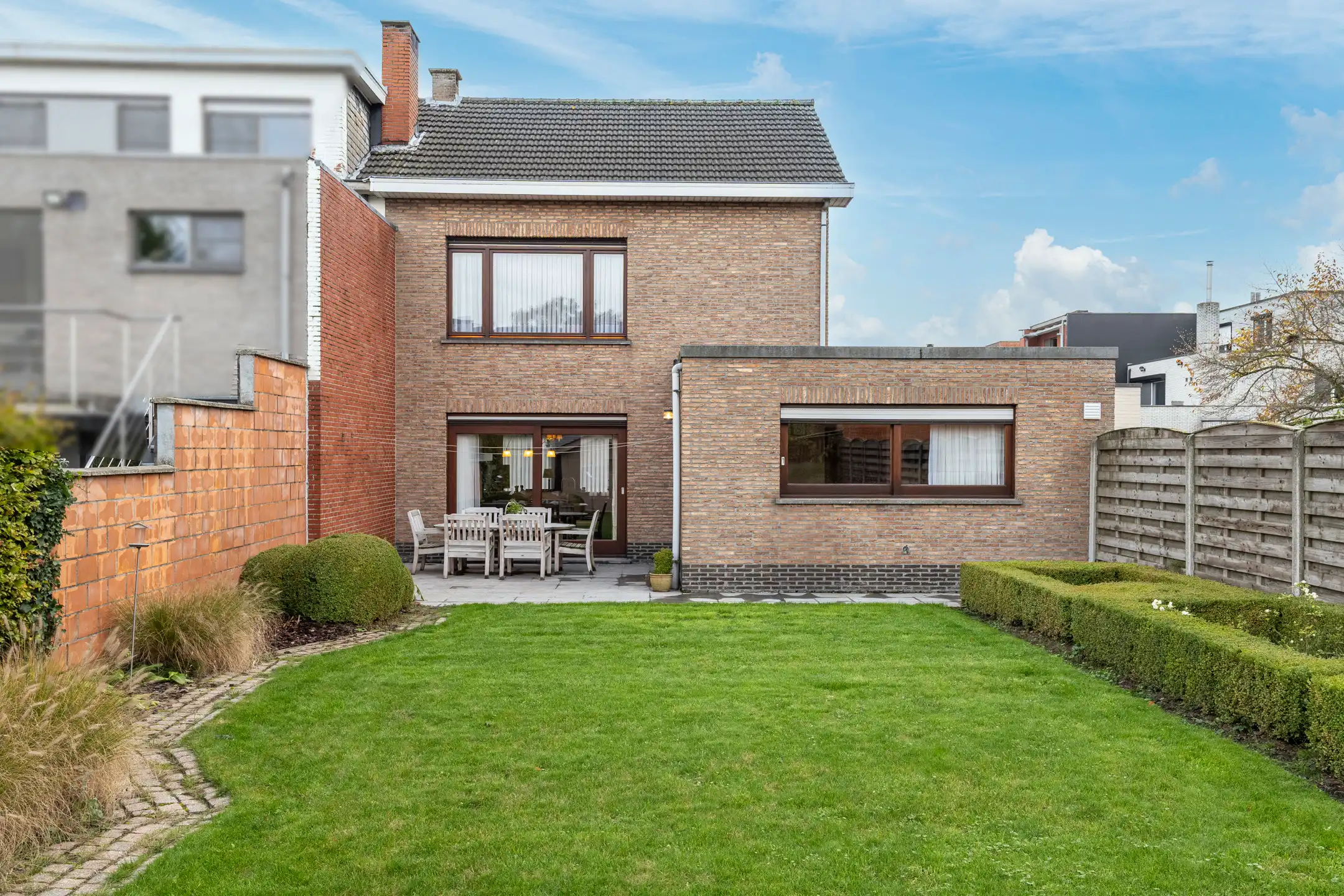 Charmante stadswoning nabij jachthaven met 3 slks en garage foto 18