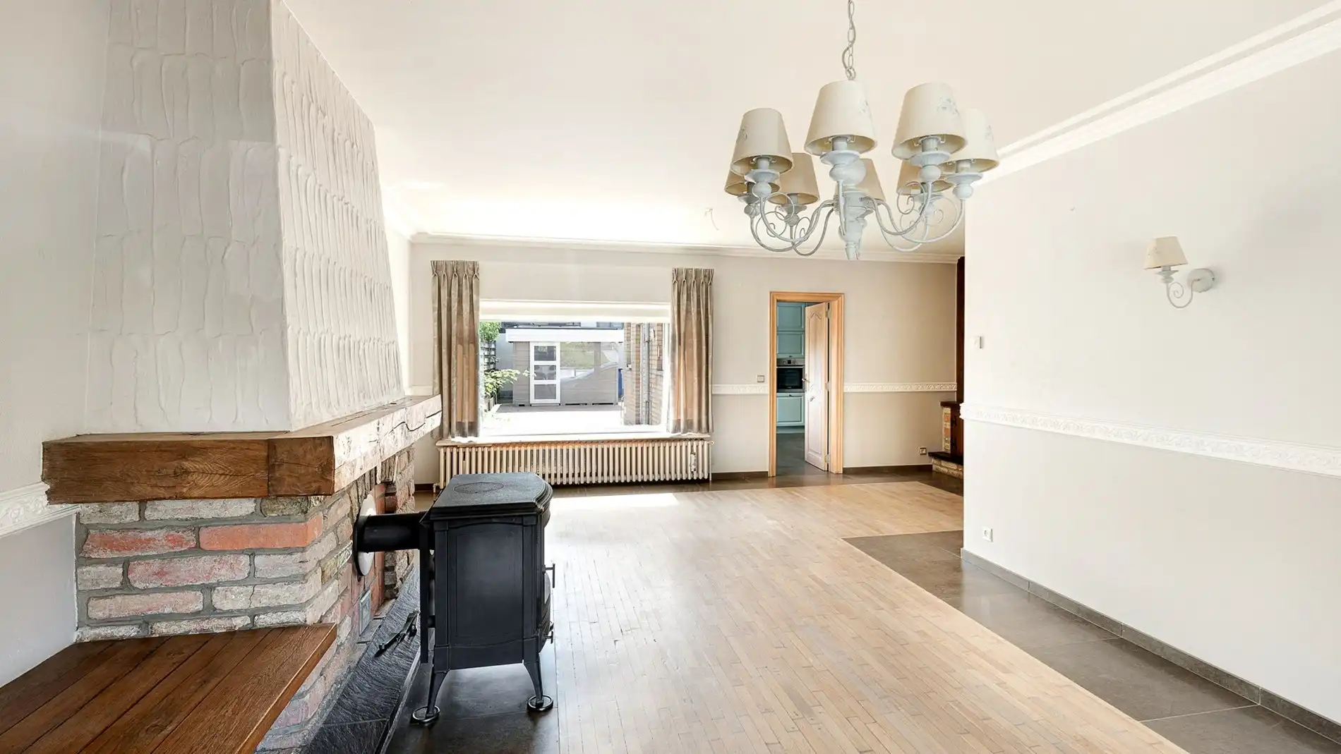 Woning met zonnige tuin en garage te Zeebrugge foto 2