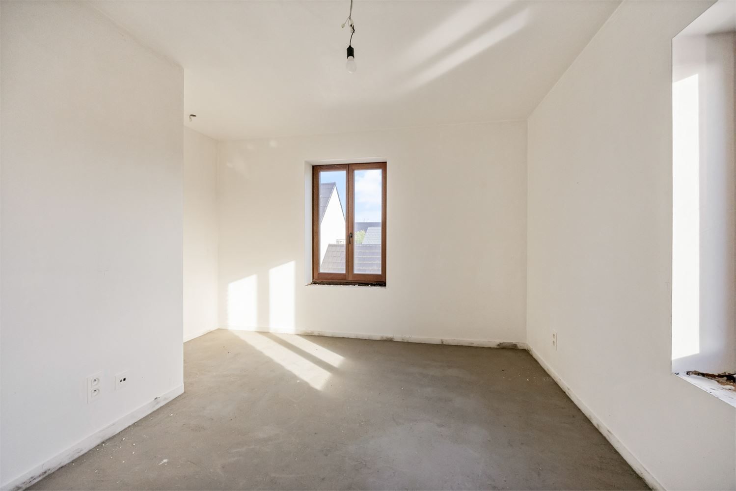IDEALIS VASTGOED - BIJZONDERE WONING OP EEN KNAP PERCEEL VAN 10A 25CA OP RESIDENTIELE LOCATIE! foto 38