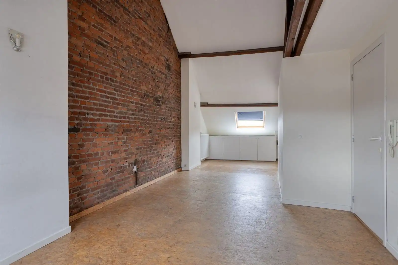 Praktijk + triplexappartement (3 slaapkamers & 2 badkamers) te centrum Halle  foto 27