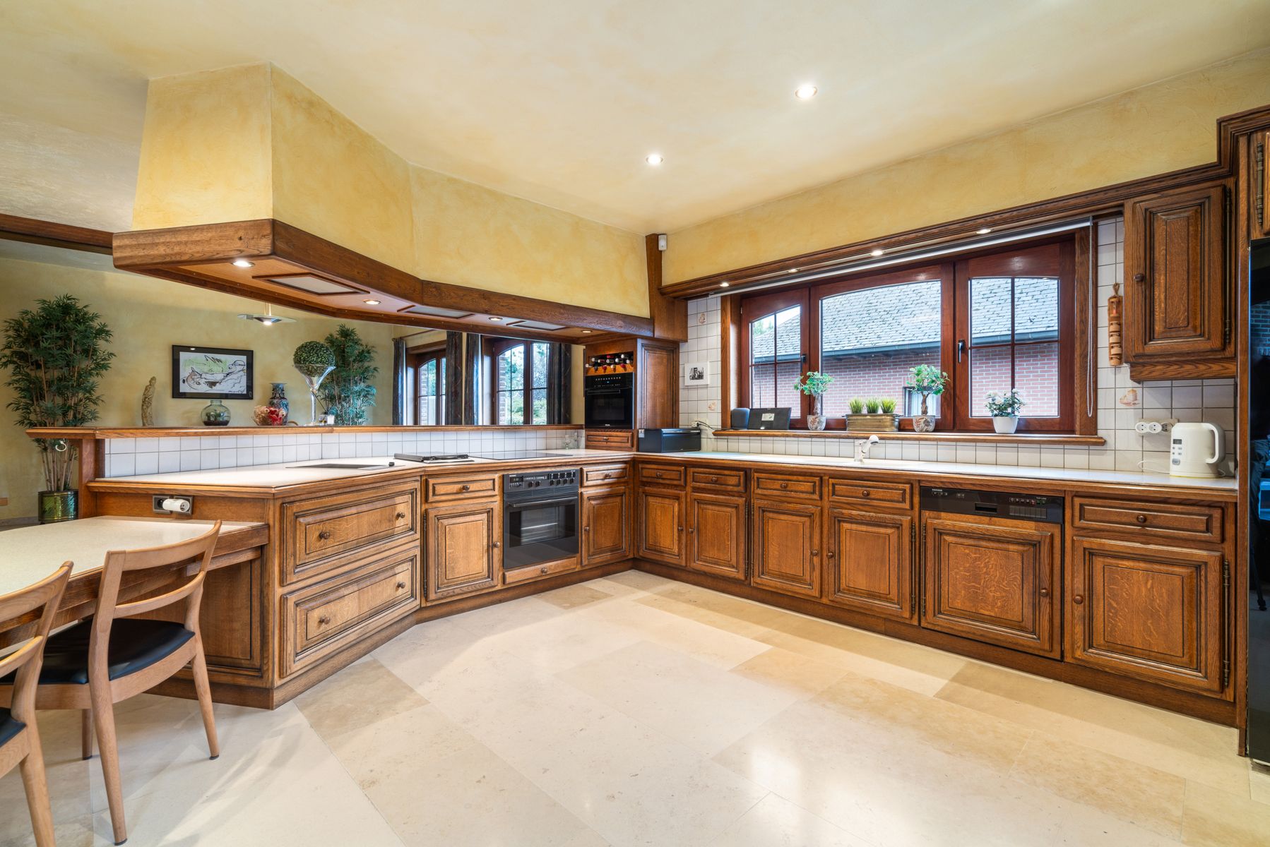 TE KOOP - BLAKMEERSVILLA met 4 slaapkamers en 2 badkamers foto 9