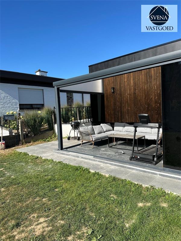 WONING MET HANDELSRUIMTE EN 3 SLAAPKAMERS foto 8