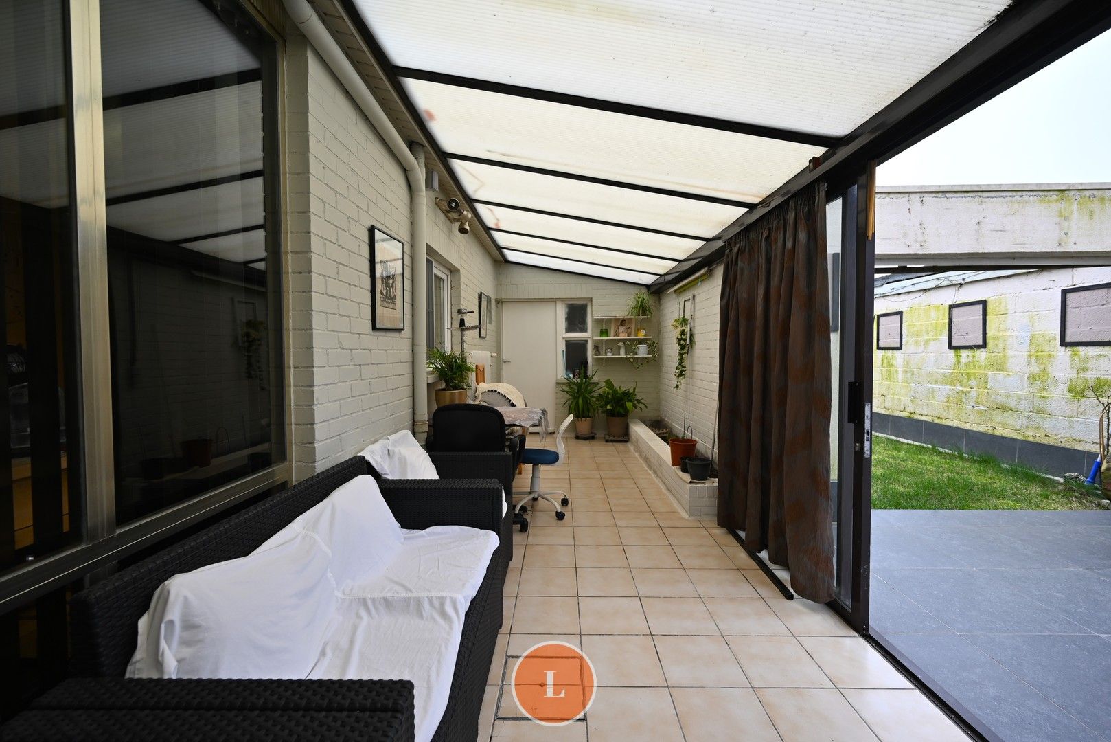 Instapklare woning met 4 slaapkamers en garage! foto 14