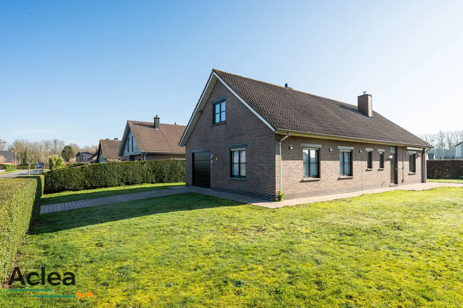 Vrijstaande woning op een zeer goede locatie in Vinderhoute. foto 31