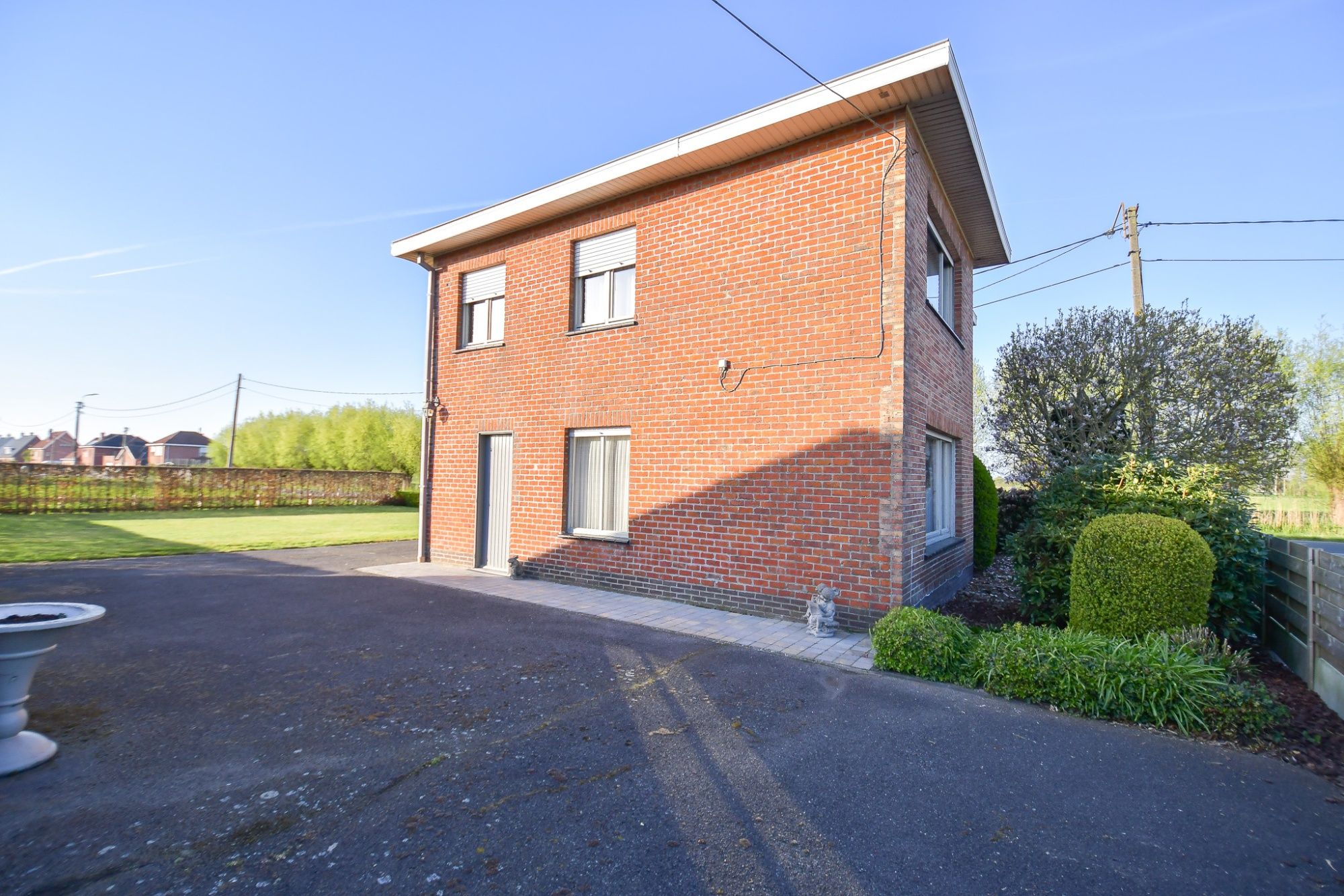 LANDELIJK GELEGEN WONING met LOODS & WEILAND op  3173 m² foto 16