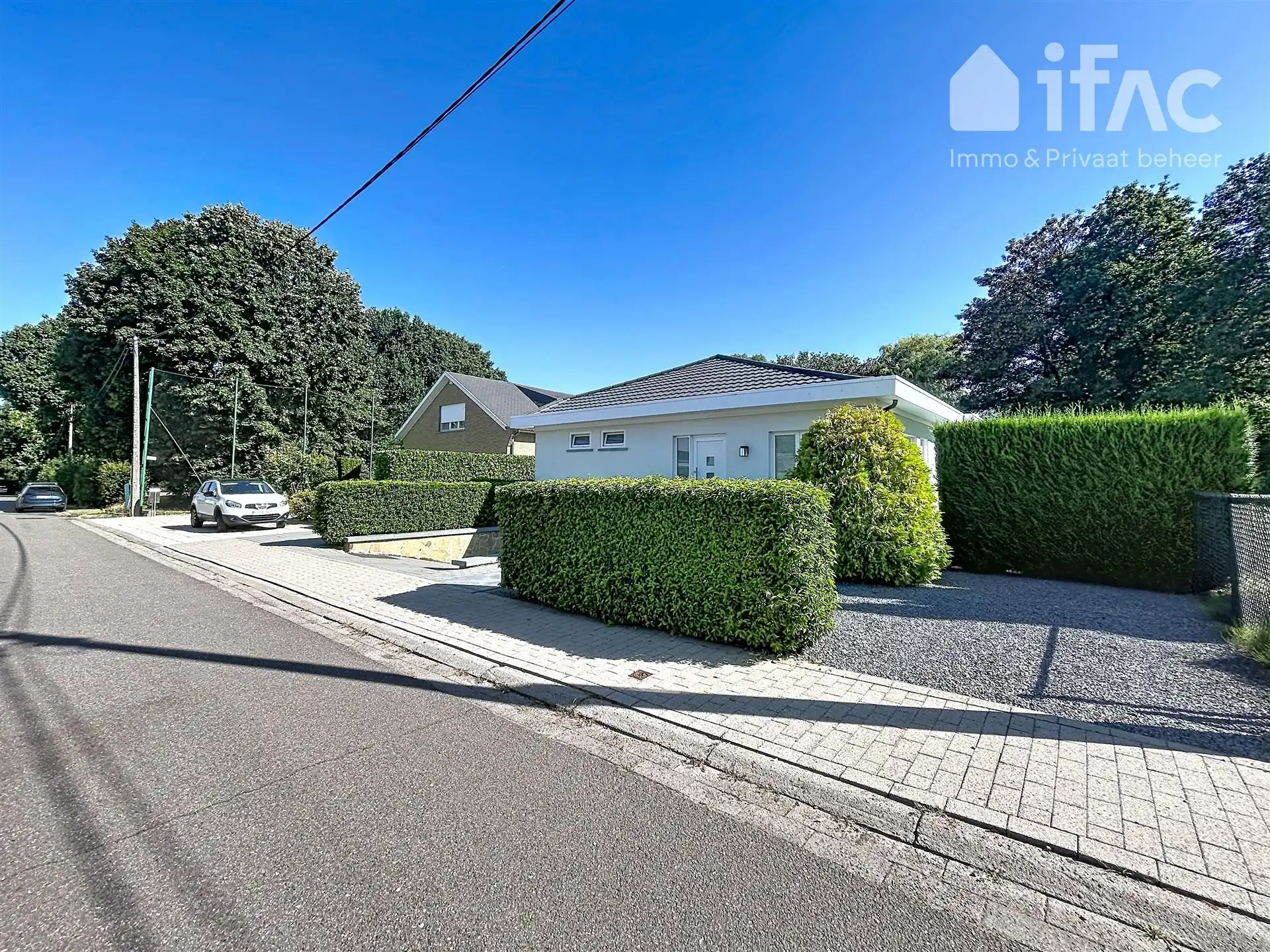 Fijne villawoonst met bijhuis vlakbij het park foto 33