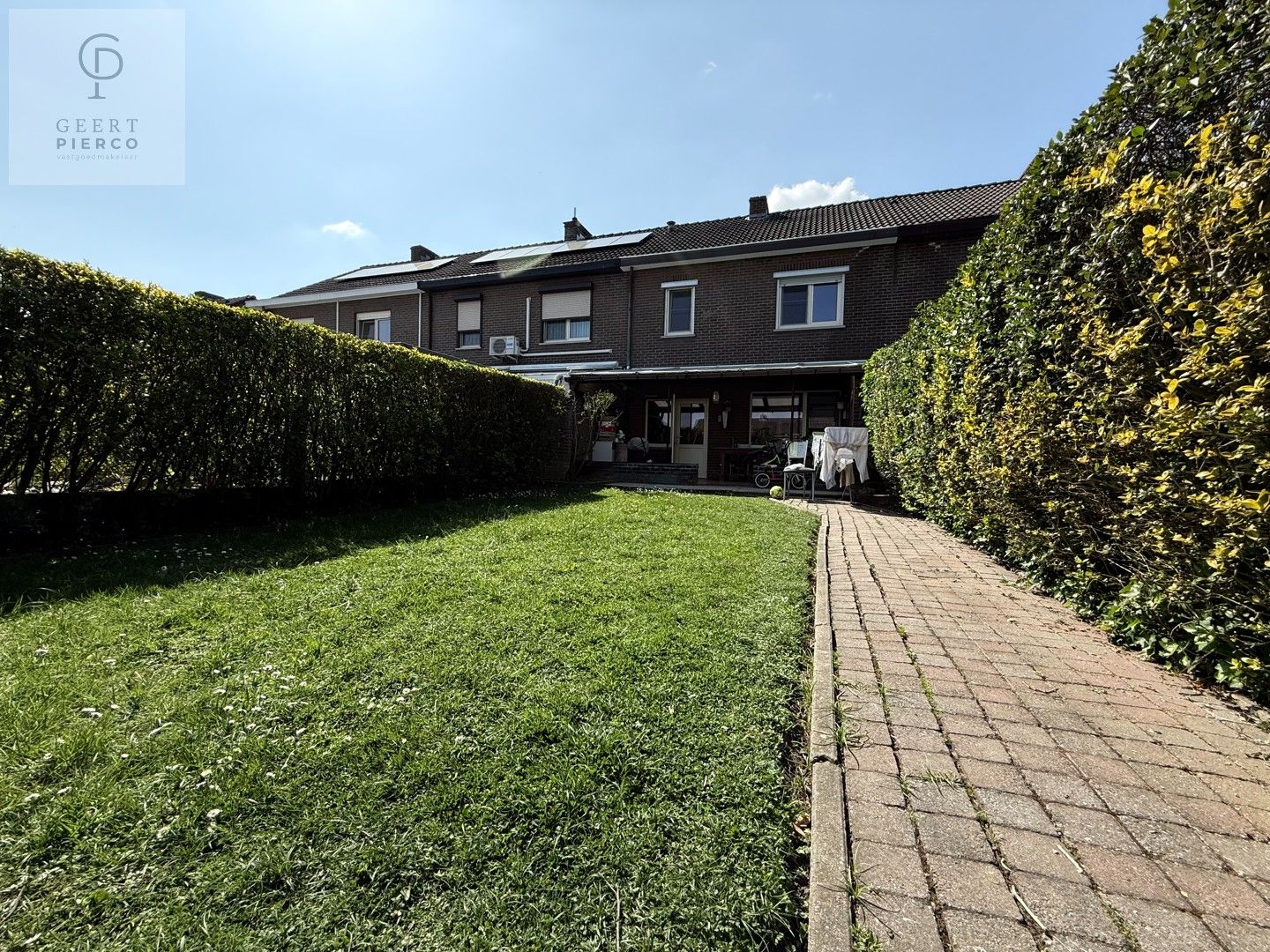 Instapklare rijwoning gelegen aan de stadsrand van Sint-Truiden en op wandelafstand van het commerciële stadscentrum, het station en vele sportfaciliteiten. foto 30