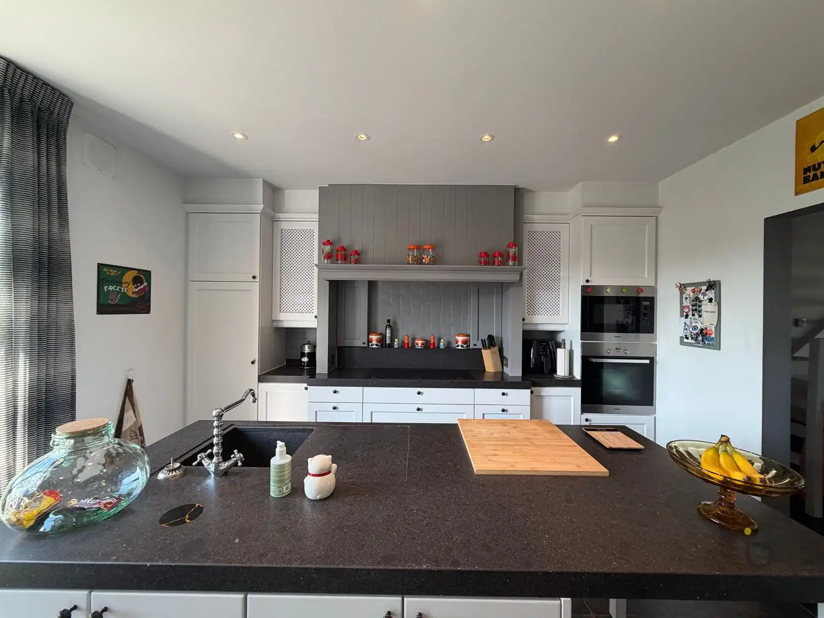 Duplex appartement met drie slaapkamers en prachtig terras te Schilde. foto 5
