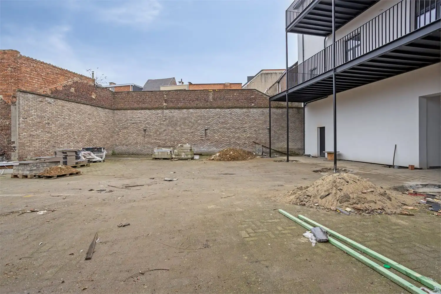 VERNIEUWBOUW KANTOOR IN UNIEKE HERENWONING foto 12