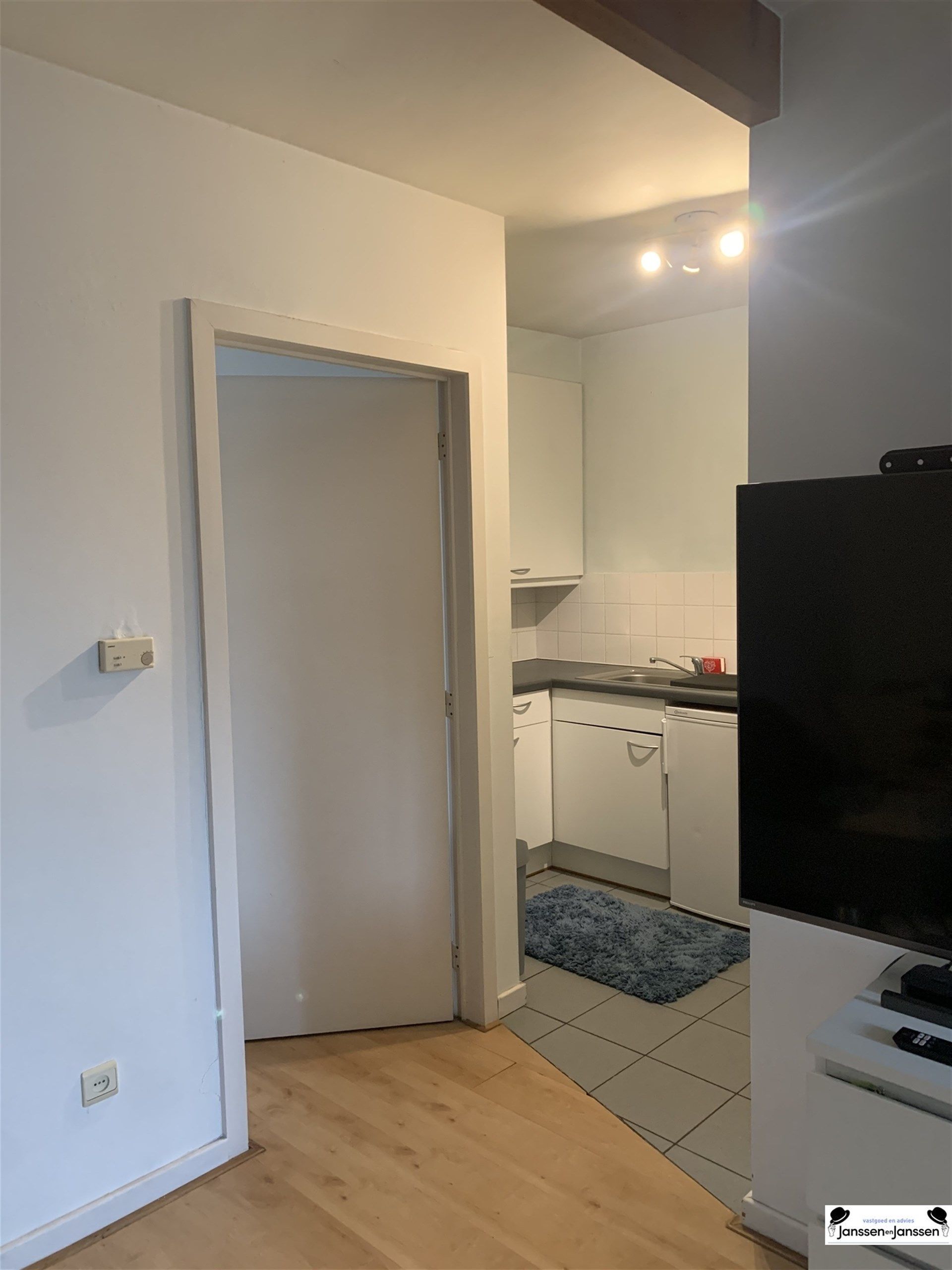 dakappartement met zonnig en ruim terras!  foto 6