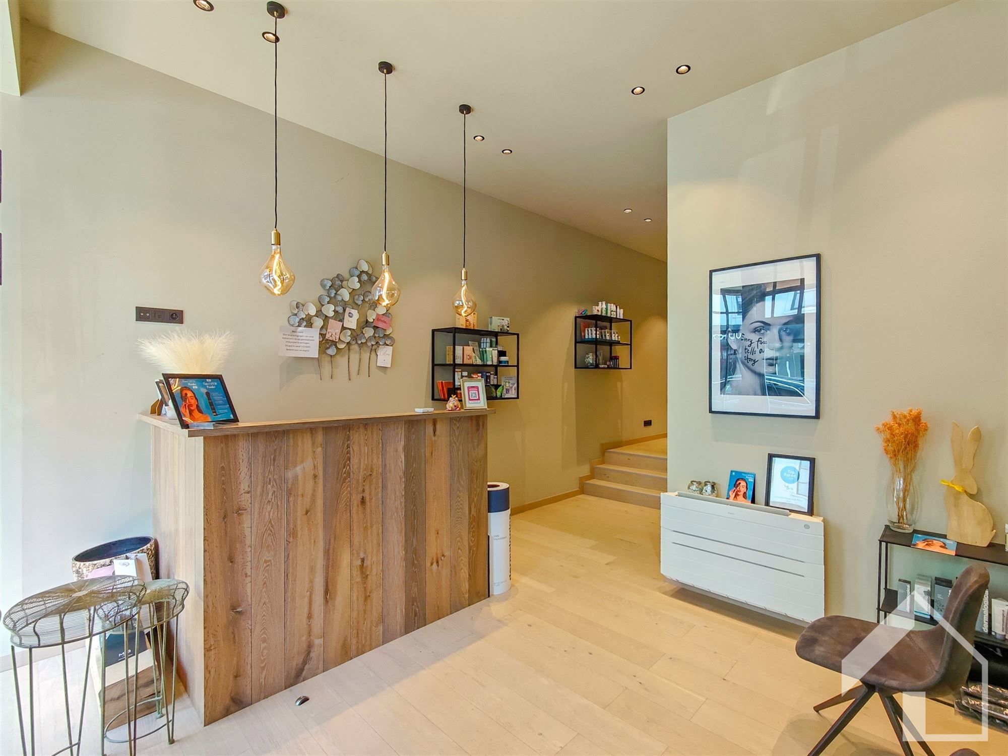 Instapklare woning met handelspand! foto 3