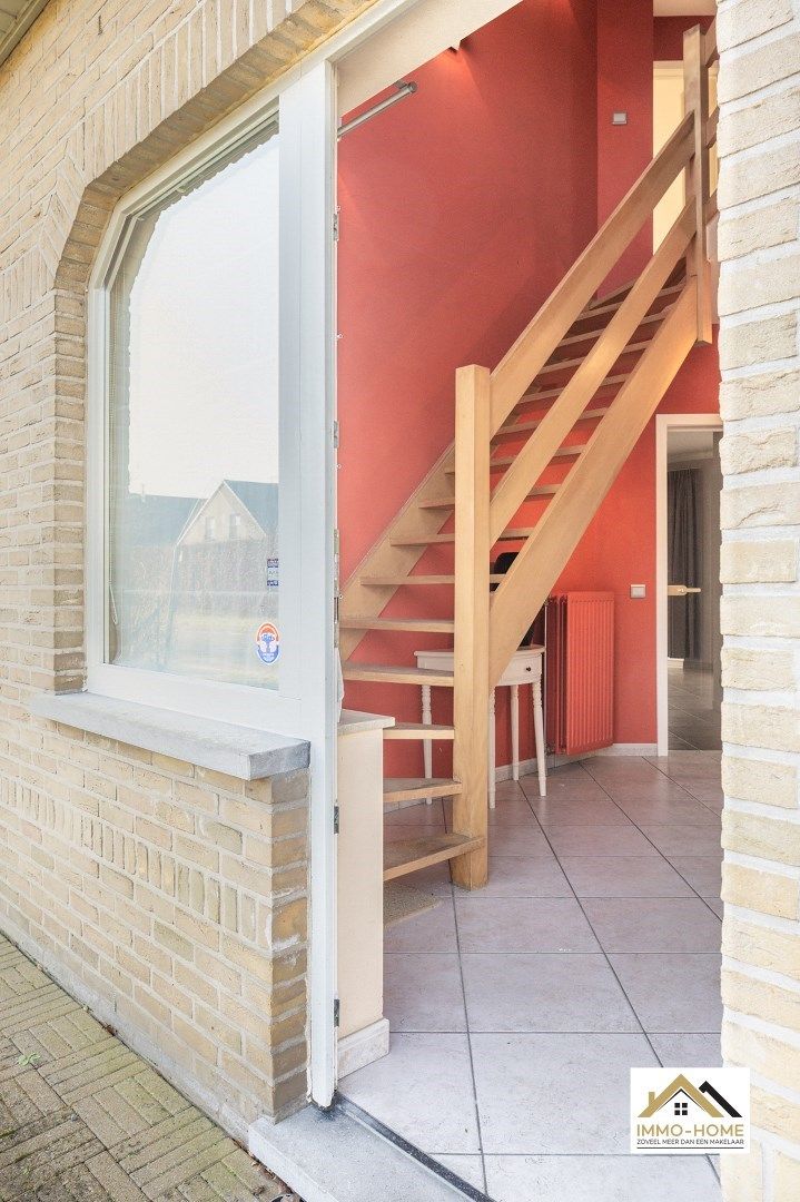 Villa met vier slaapkamers te Nevele foto 17