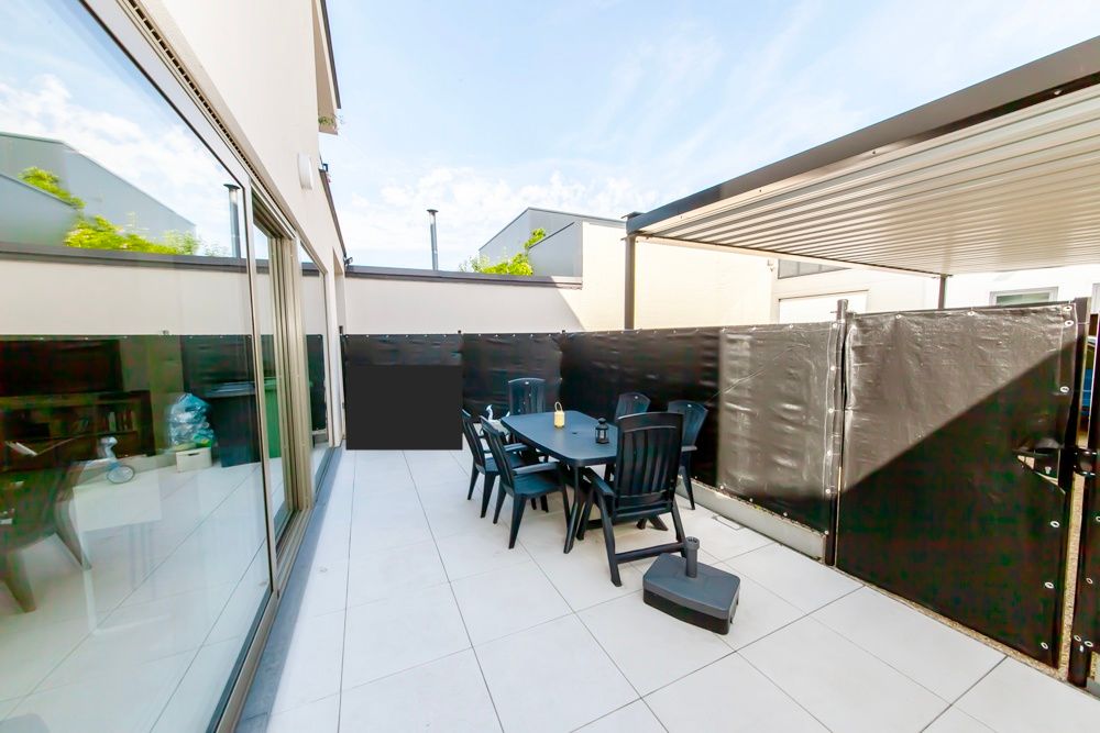 QUASI NIEUWBOUW ZONDER BTW INCL.CARPORT EN TERRAS foto 9
