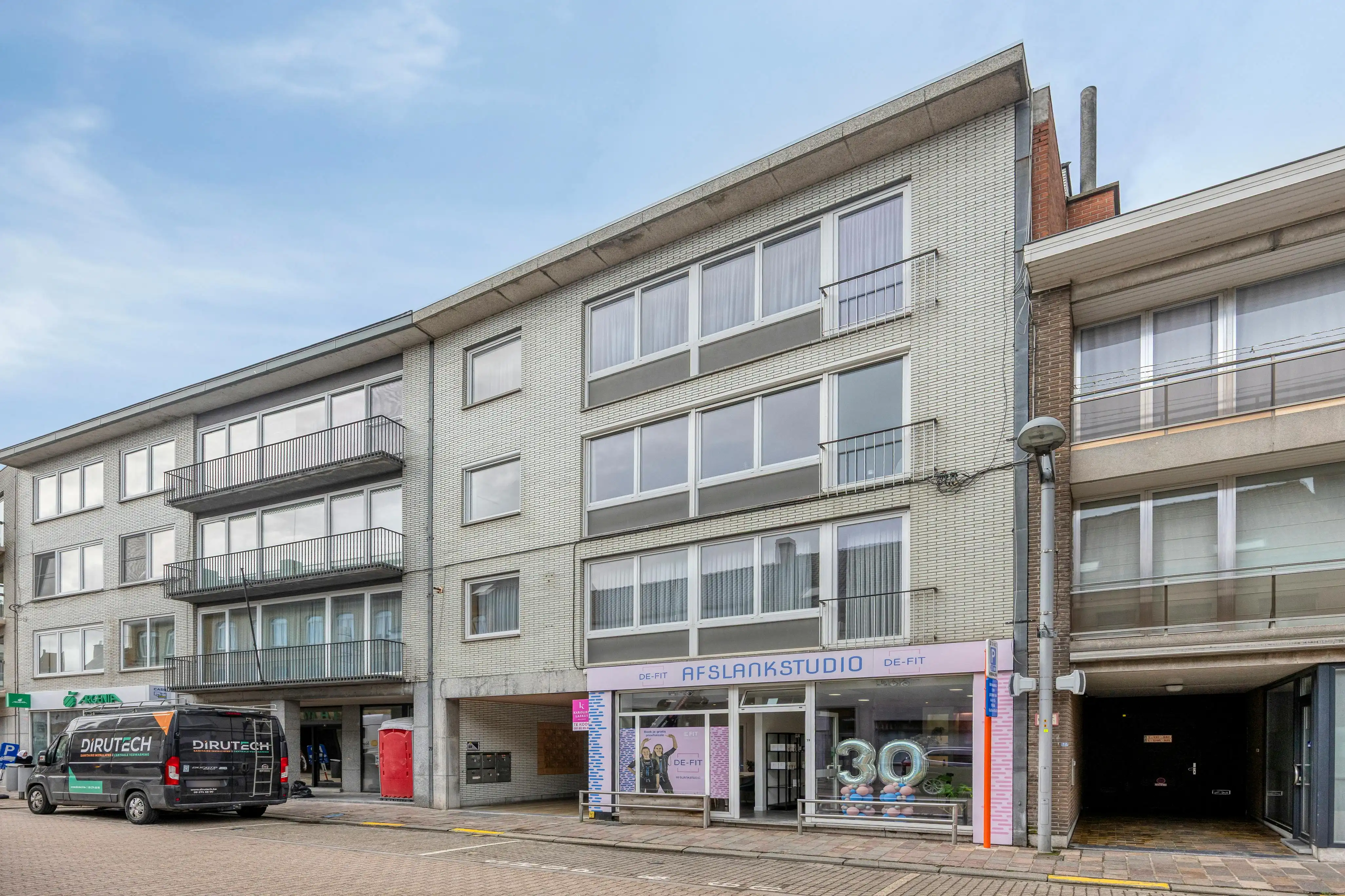 Handelspand met appartement te koop in Tielt foto 13